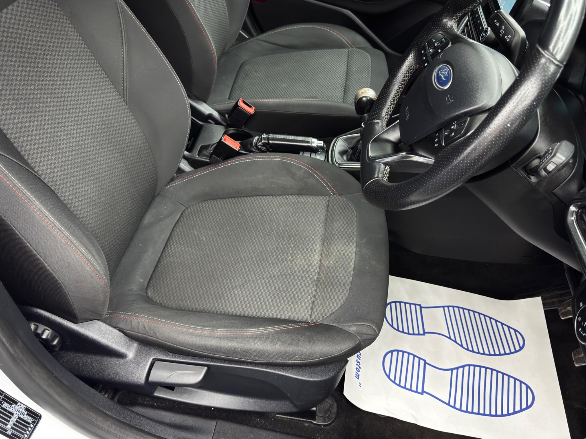 Ford Fiesta 1.0T EcoBoost ST-Line Euro 6 (s/s) 5dr 5dr Manual 2026