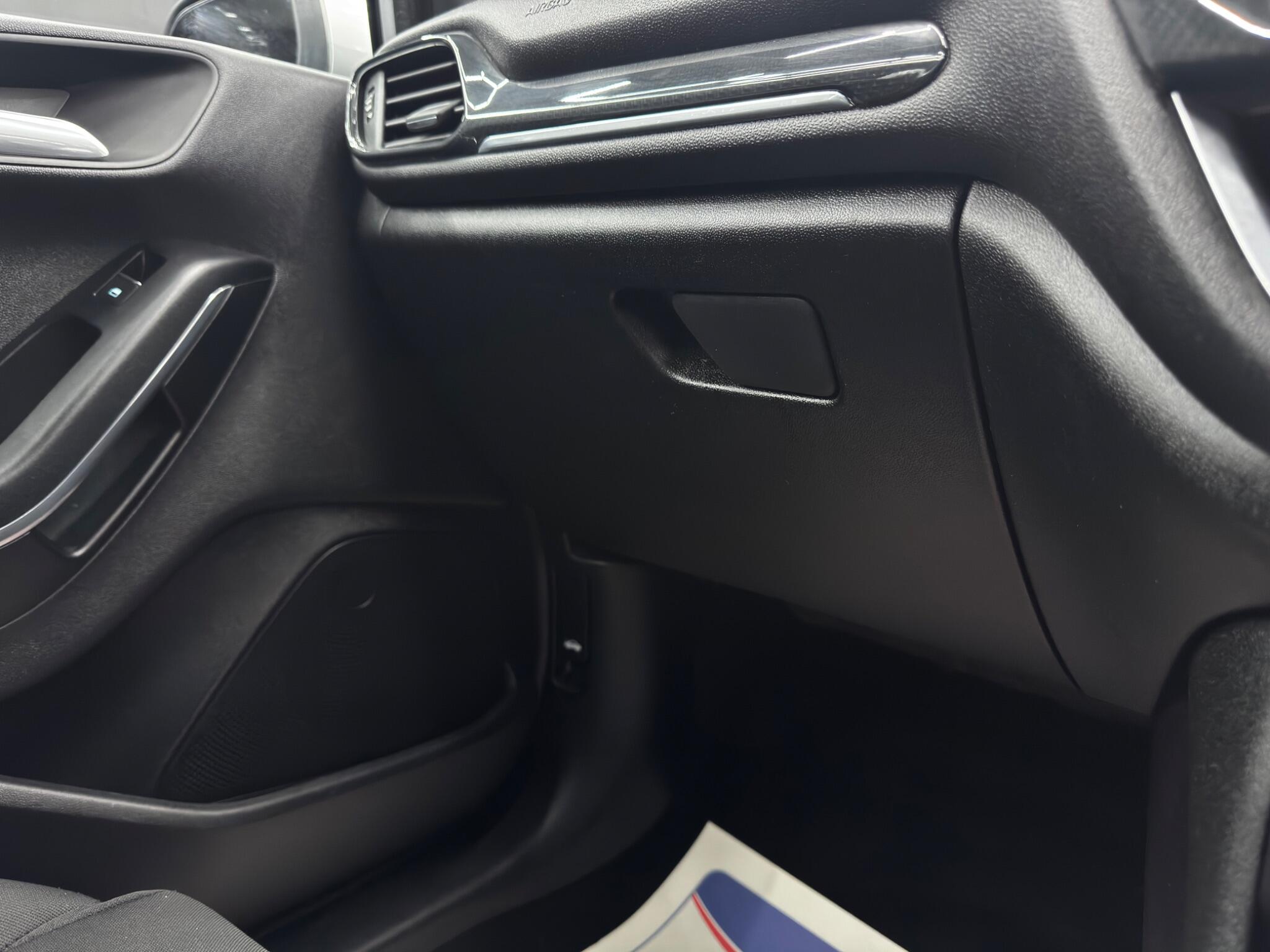 Ford Fiesta 1.0T EcoBoost ST-Line Euro 6 (s/s) 5dr 5dr Manual 2025