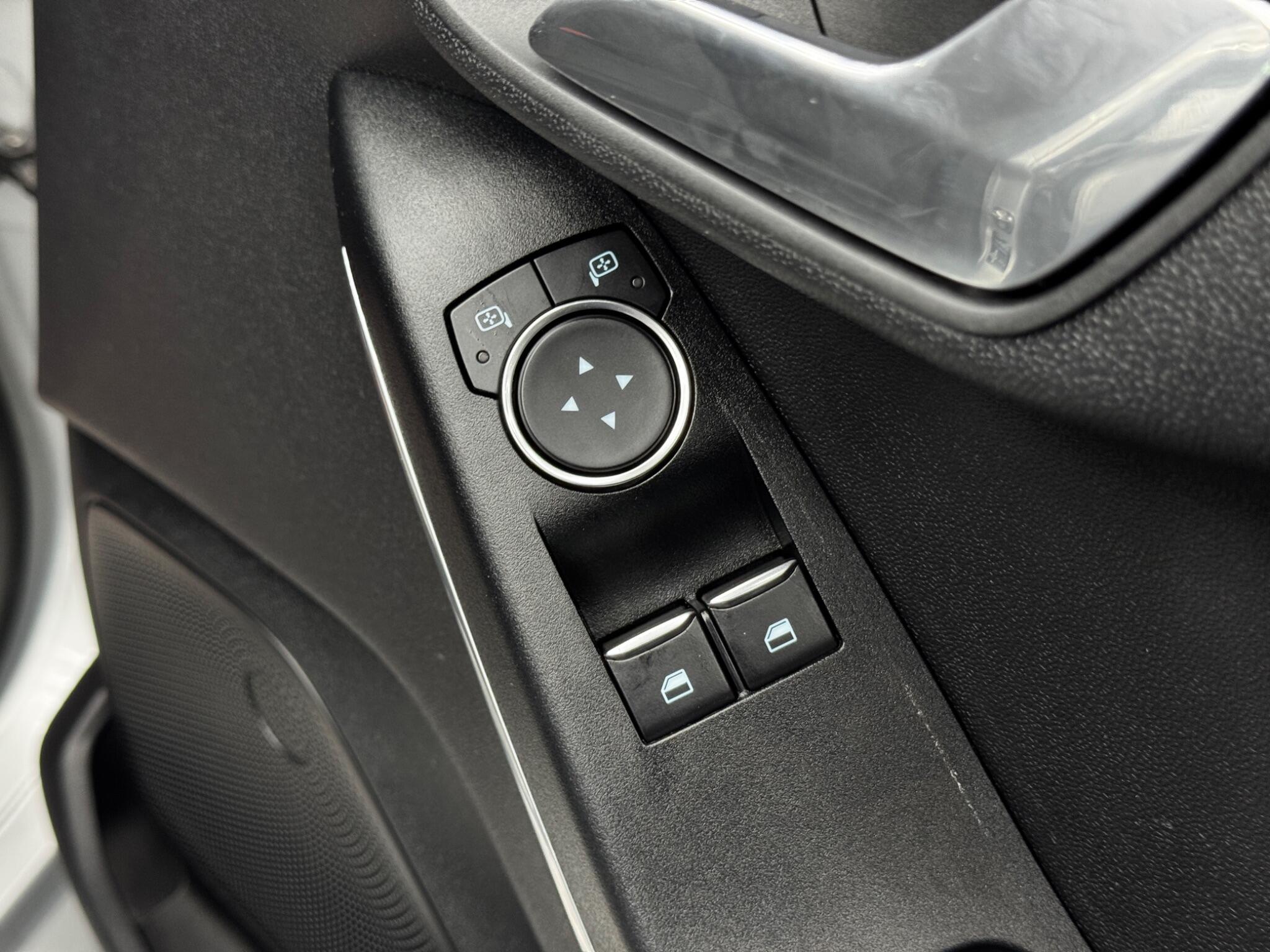 Ford Fiesta 1.0T EcoBoost ST-Line Euro 6 (s/s) 5dr 5dr Manual 2025