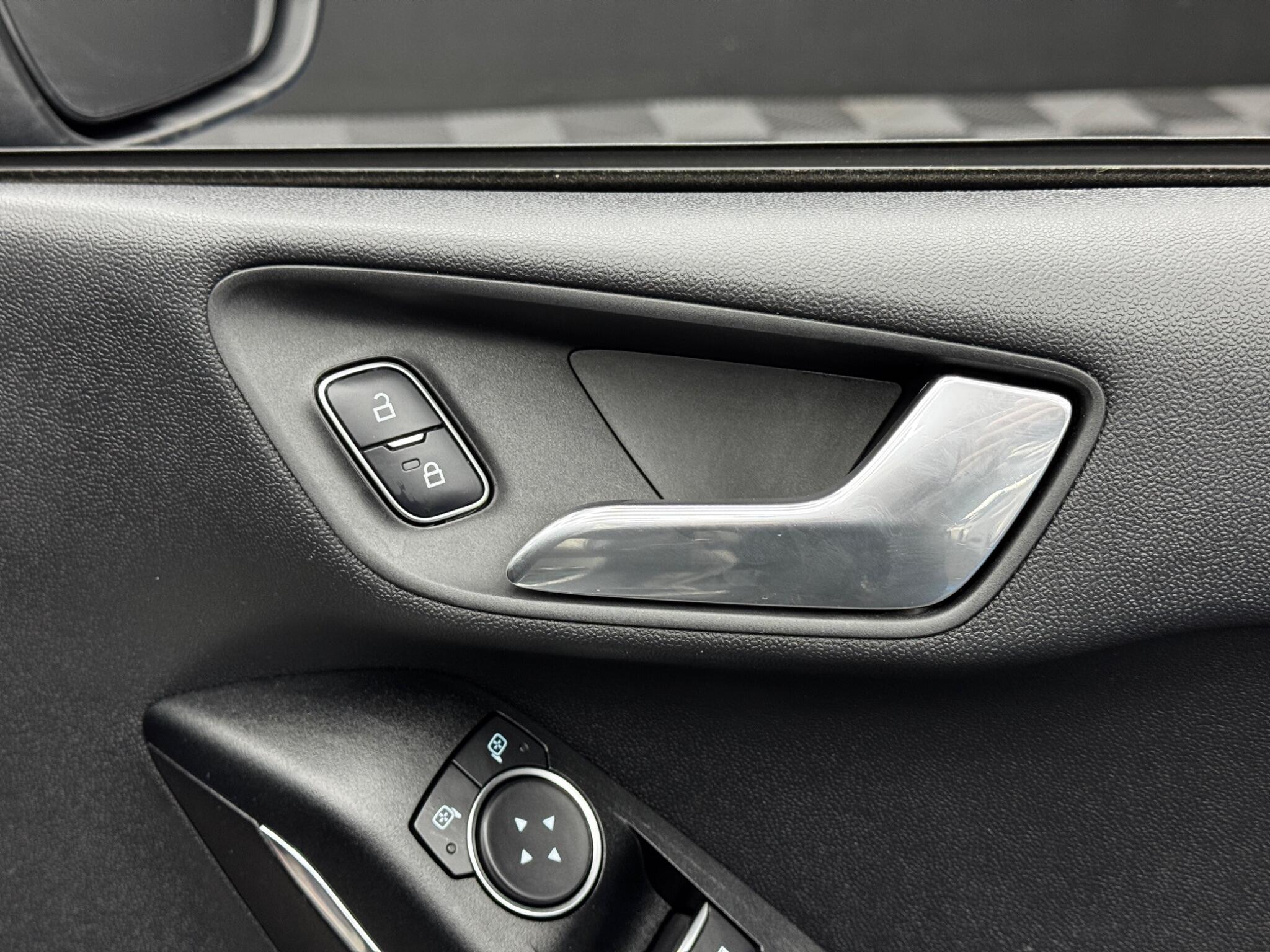 Ford Fiesta 1.0T EcoBoost ST-Line Euro 6 (s/s) 5dr 5dr Manual 2025