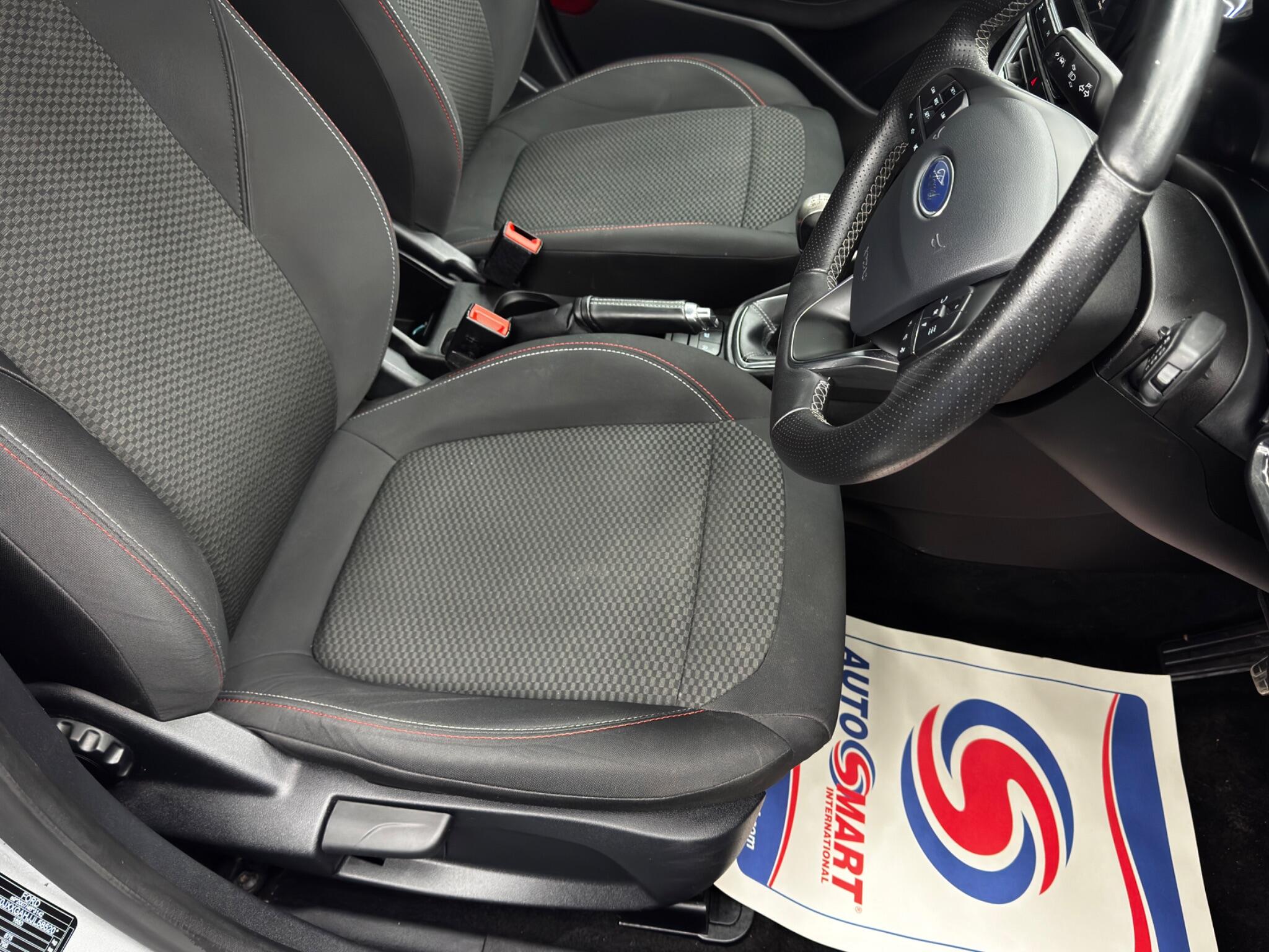 Ford Fiesta 1.0T EcoBoost ST-Line Euro 6 (s/s) 5dr 5dr Manual 2025