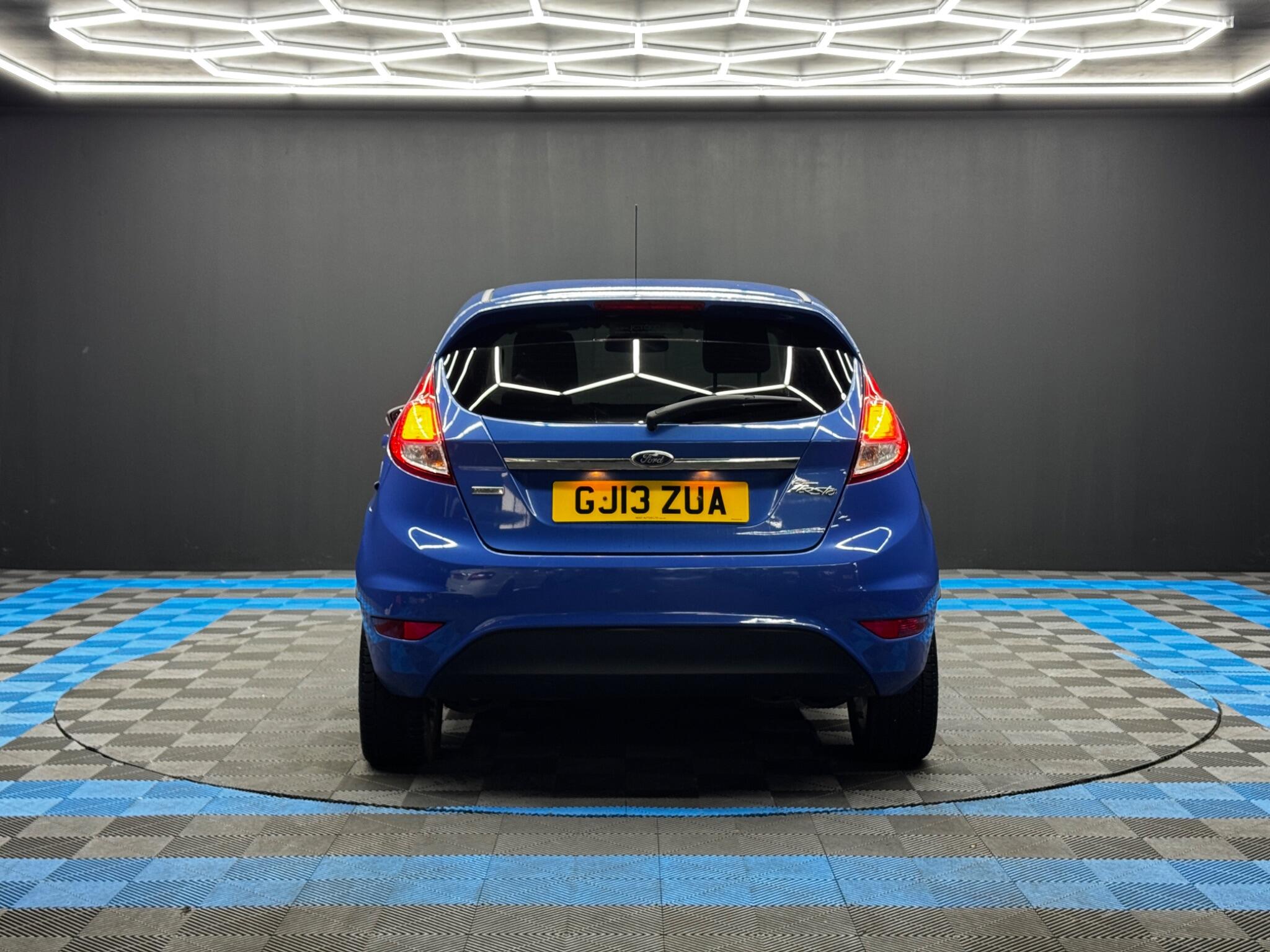 Ford Fiesta 1.0T EcoBoost Titanium Euro 5 (s/s) 5dr 5dr Manual 2025