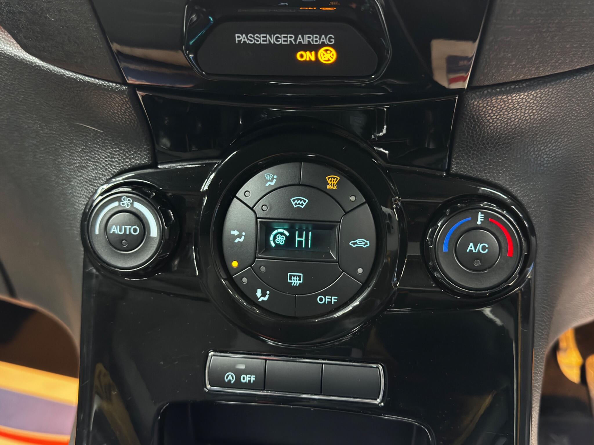 Ford Fiesta 1.0T EcoBoost Titanium Euro 5 (s/s) 5dr 5dr Manual 2025