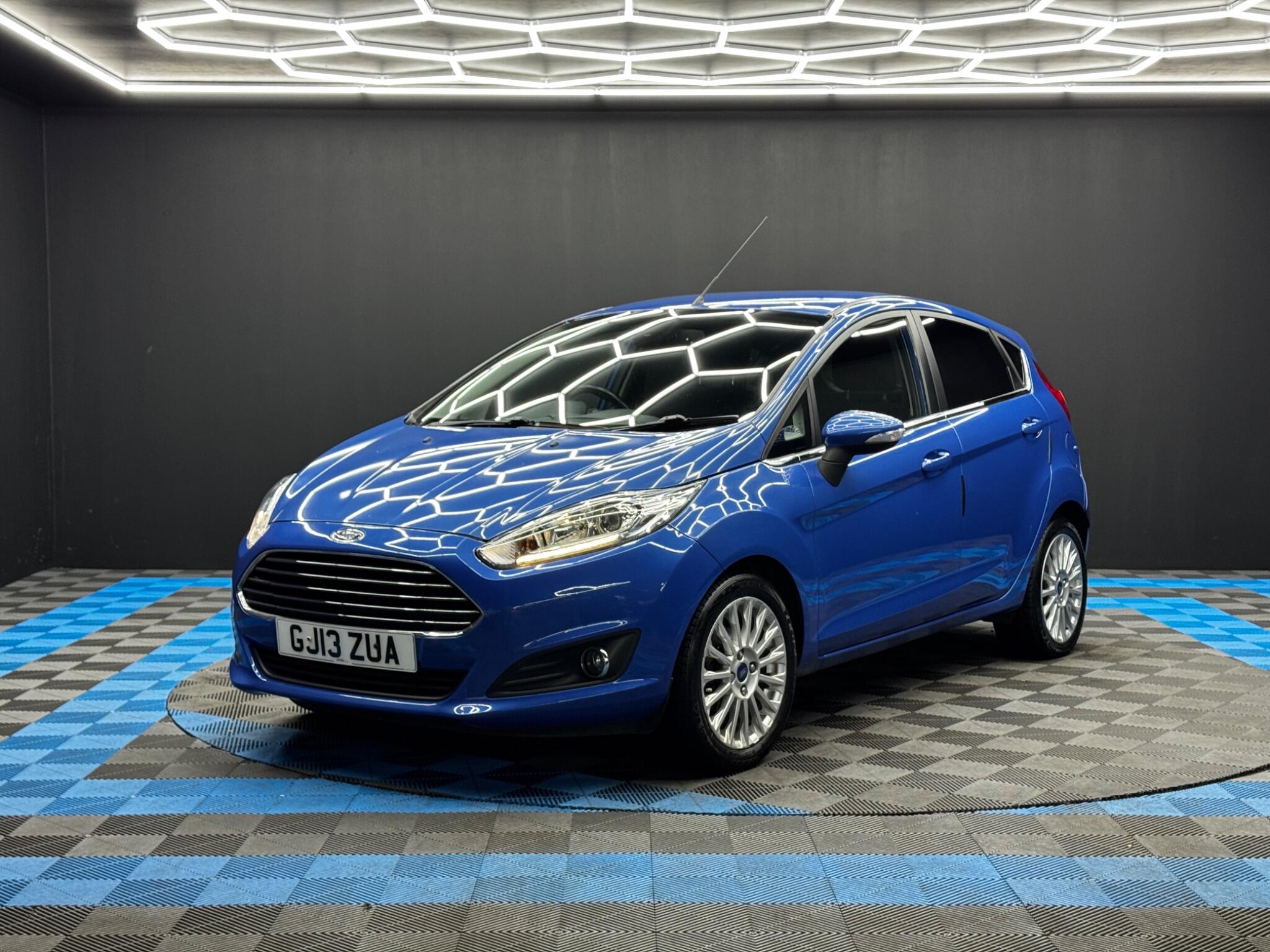 Ford Fiesta 1.0T EcoBoost Titanium Euro 5 (s/s) 5dr 5dr Manual 2025