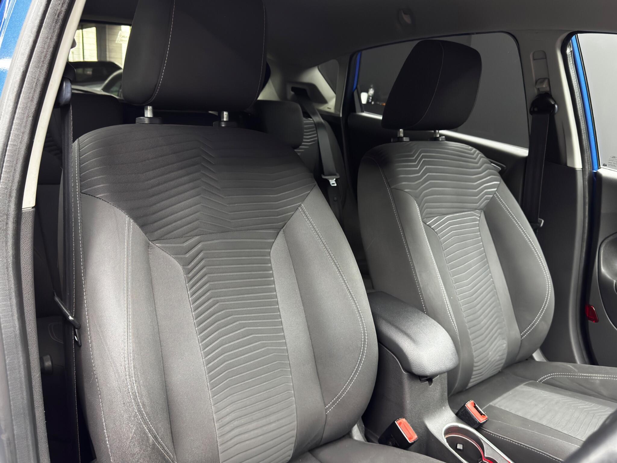 Ford Fiesta 1.0T EcoBoost Titanium Euro 5 (s/s) 5dr 5dr Manual 2025