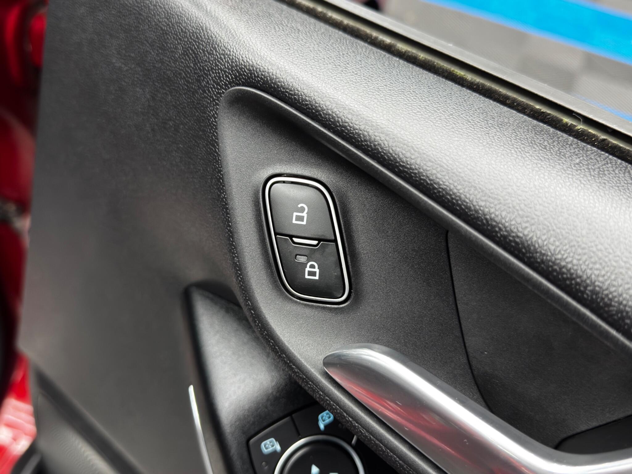 Ford Fiesta 1.0T EcoBoost Vignale Euro 6 (s/s) 5dr 5dr Manual 2025