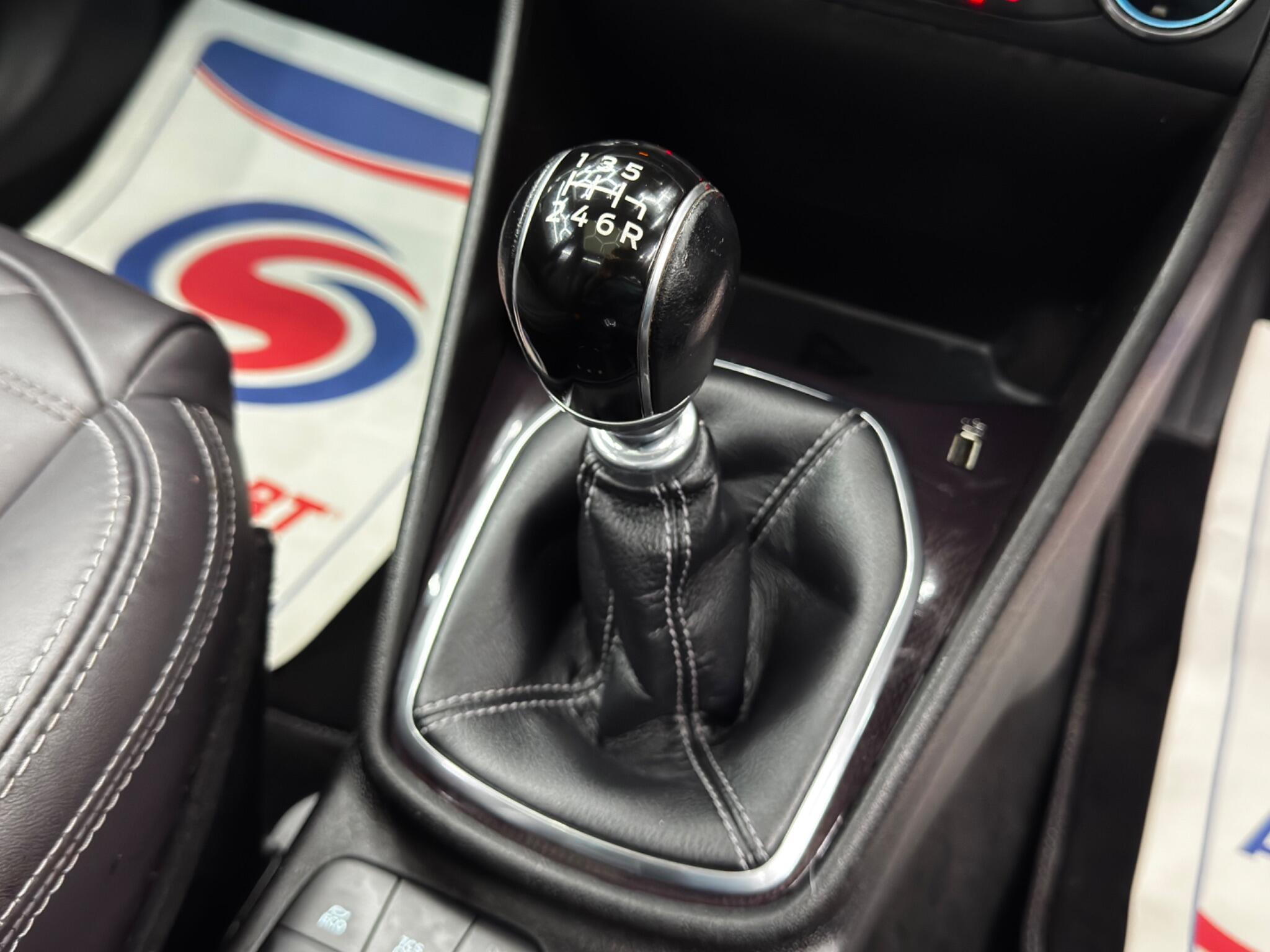 Ford Fiesta 1.0T EcoBoost Vignale Euro 6 (s/s) 5dr 5dr Manual 2025