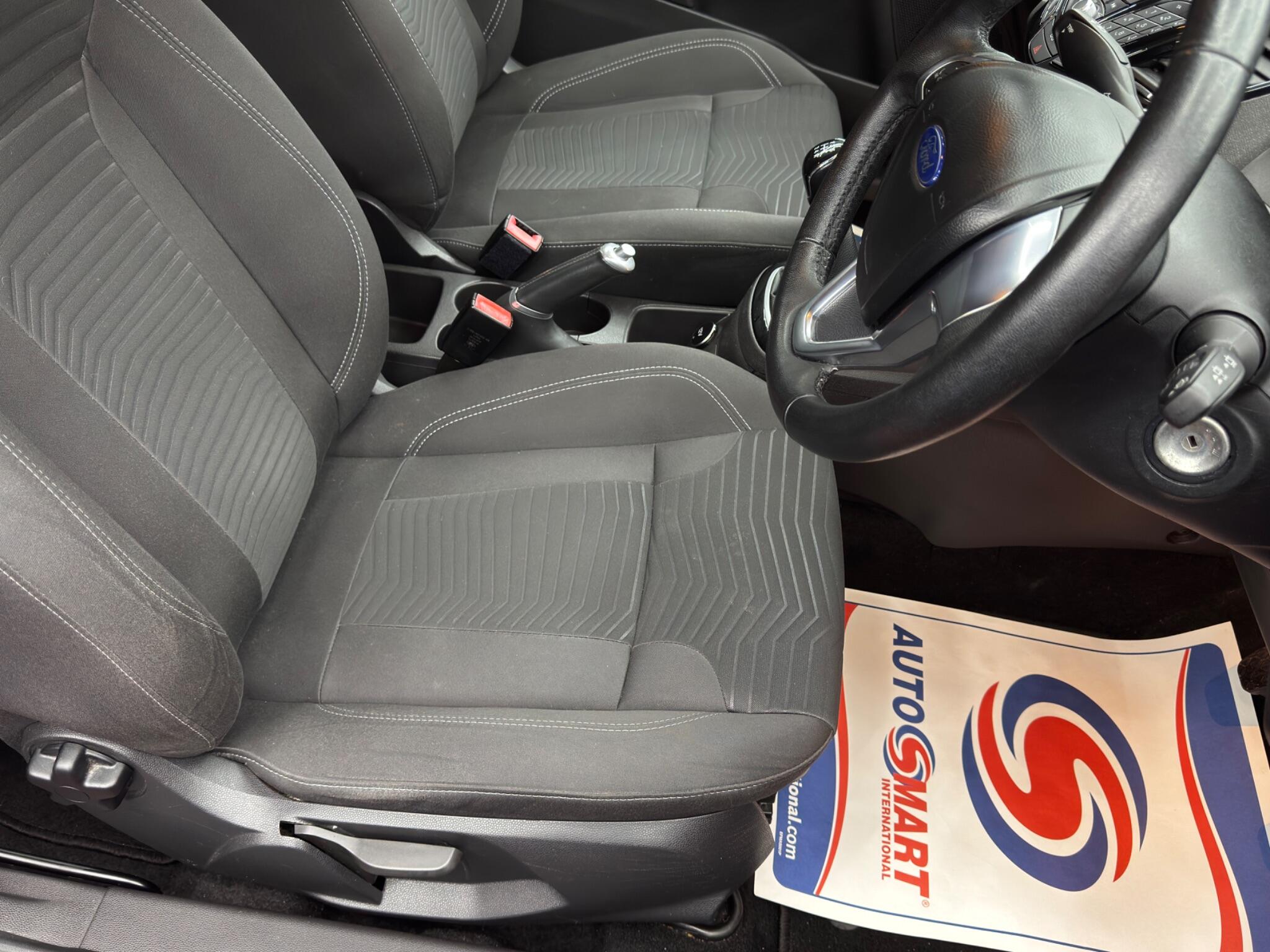 Ford Fiesta 1.0T EcoBoost Zetec Euro 5 (s/s) 3dr 3dr Manual 2026