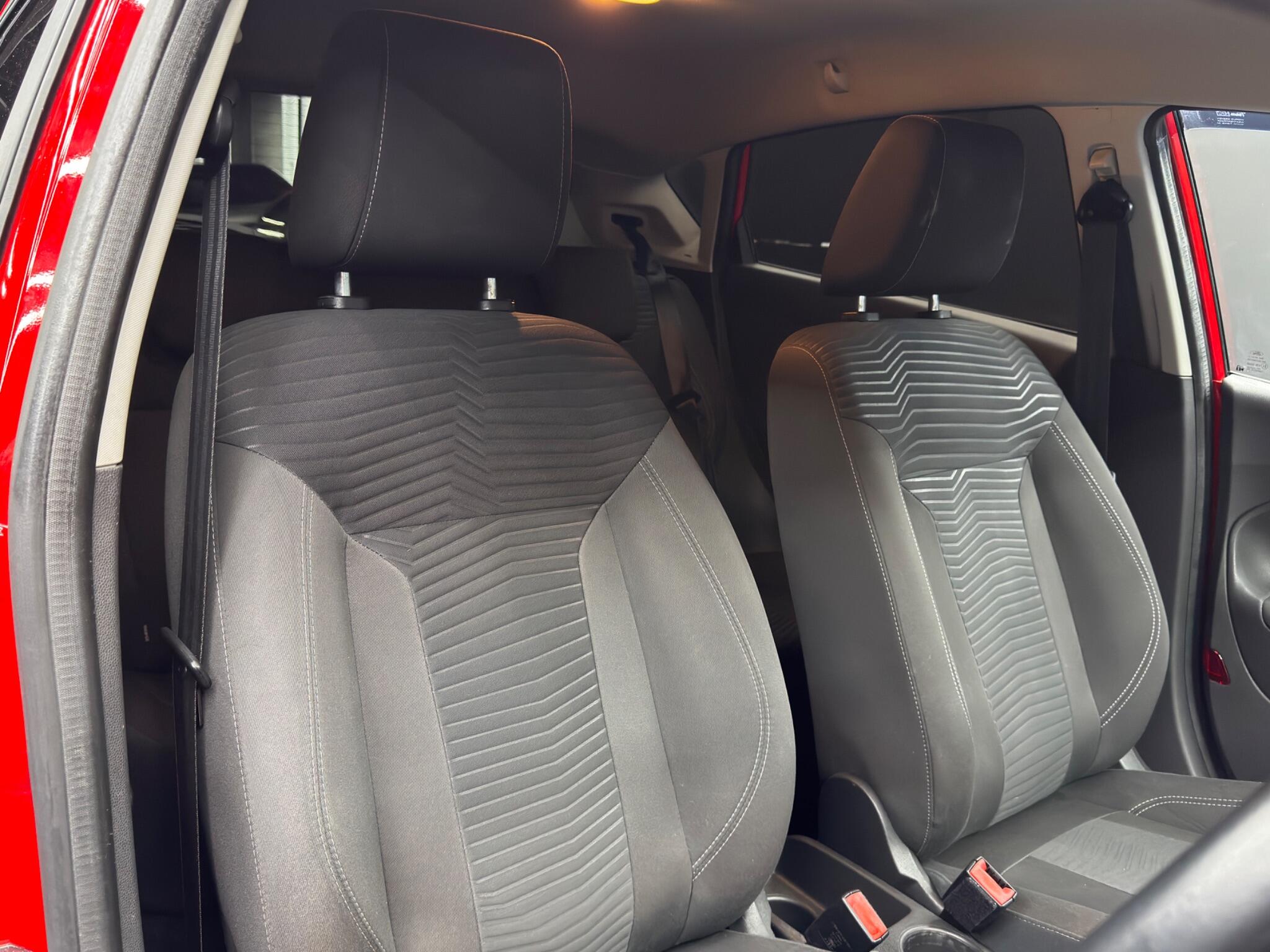 Ford Fiesta 1.0T EcoBoost Zetec Euro 6 (s/s) 5dr 5dr Manual 2026