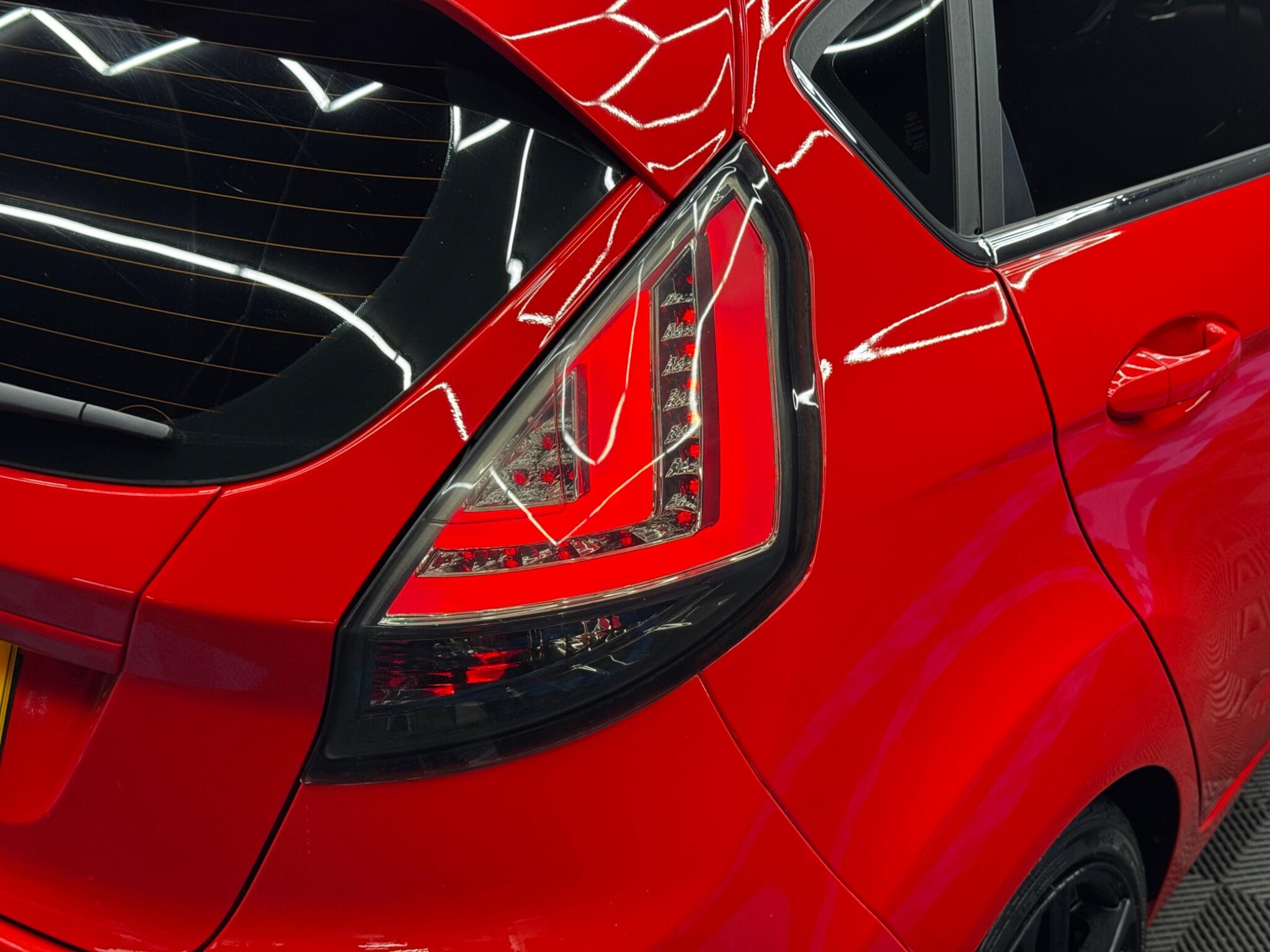 Ford Fiesta 1.0T EcoBoost Zetec Euro 6 (s/s) 5dr 5dr Manual 2026