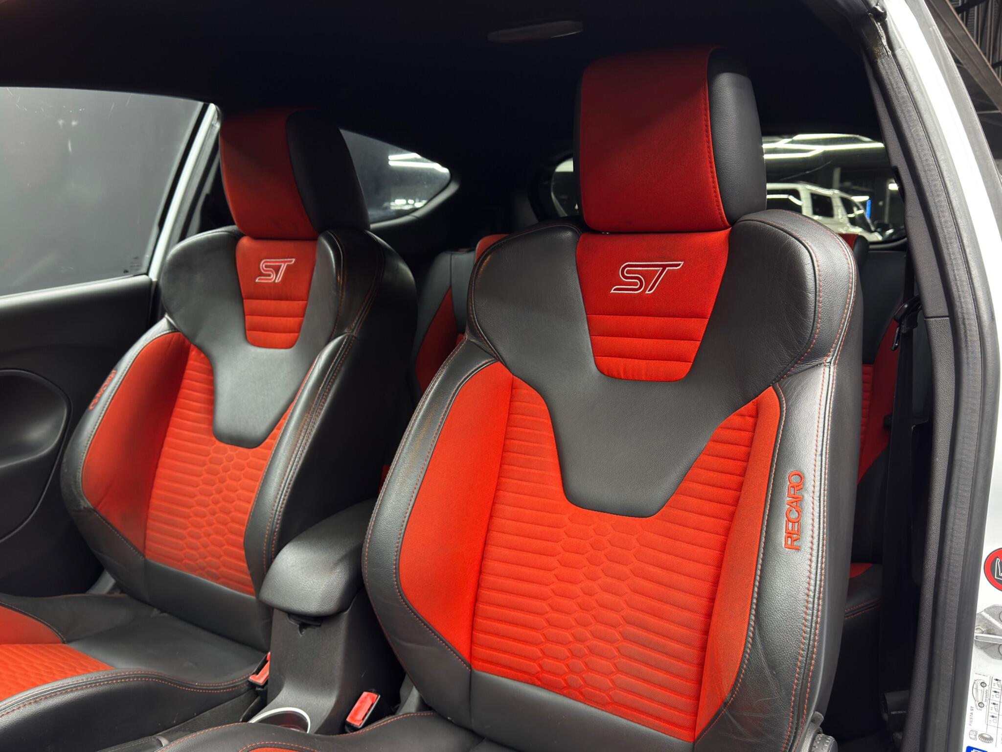 Ford Fiesta 1.6T EcoBoost ST-3 Euro 5 (s/s) 3dr 3dr Manual 2026