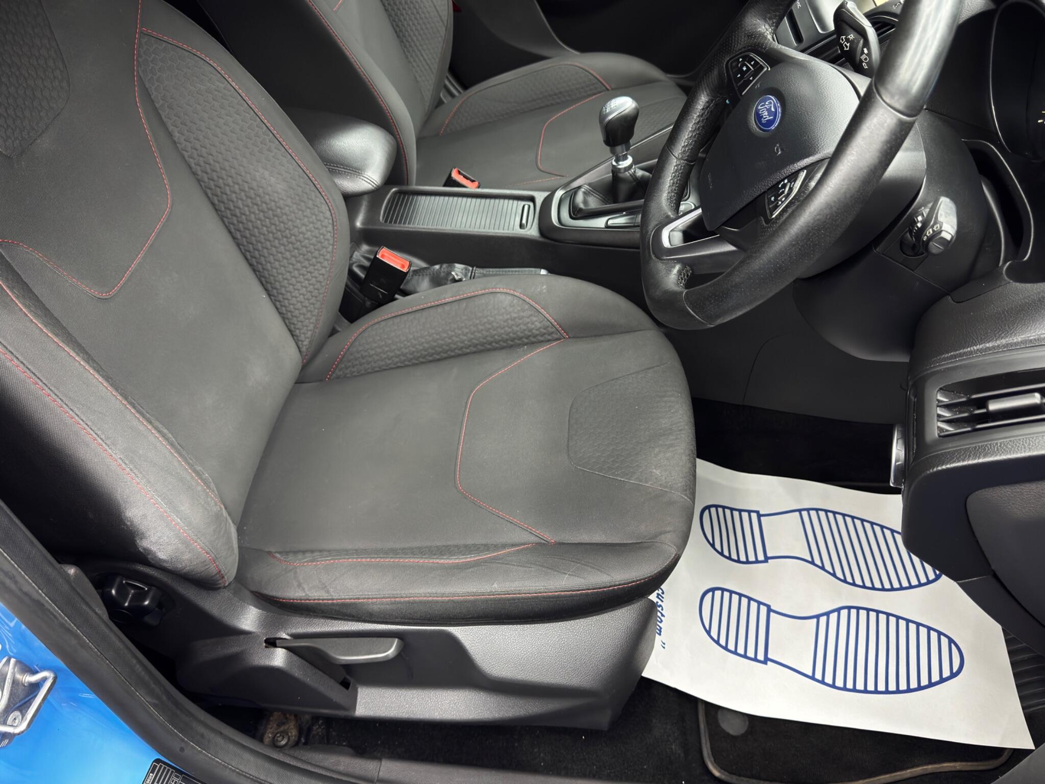 Ford Focus 1.5 TDCi ST-Line Euro 6 (s/s) 5dr 5dr Manual 2026