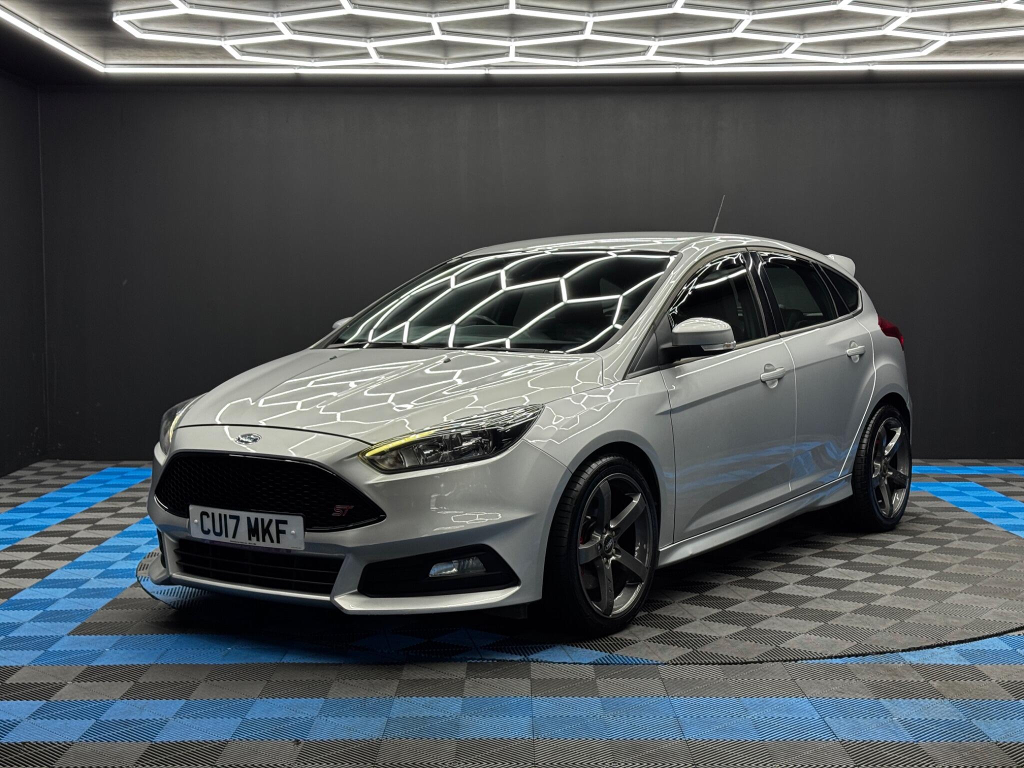 Ford Focus 2.0 TDCi ST-2 Euro 6 (s/s) 5dr 5dr Manual 2026