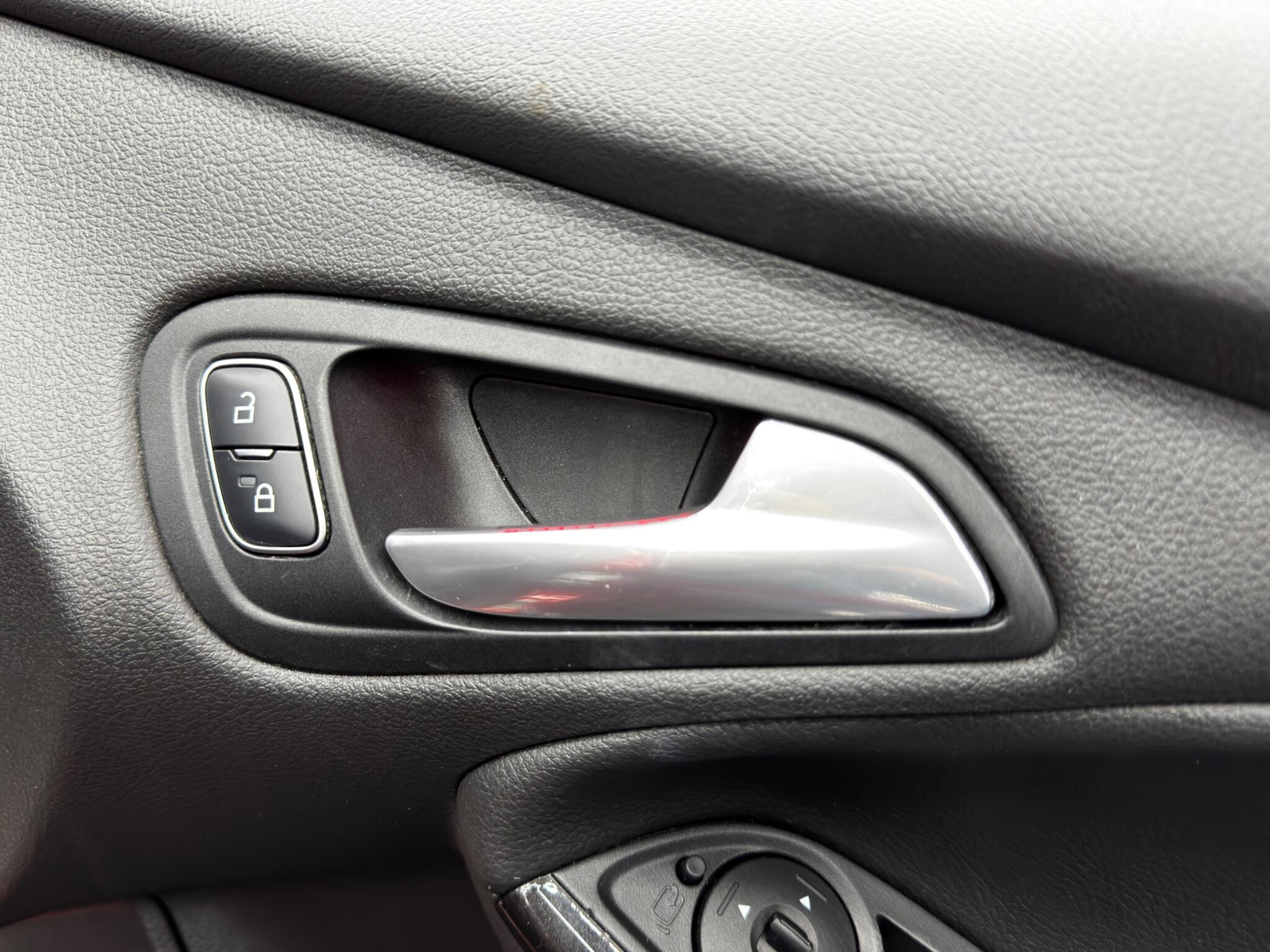 Ford Focus 2.0 TDCi Titanium X Euro 6 (s/s) 5dr 5dr Manual 2025