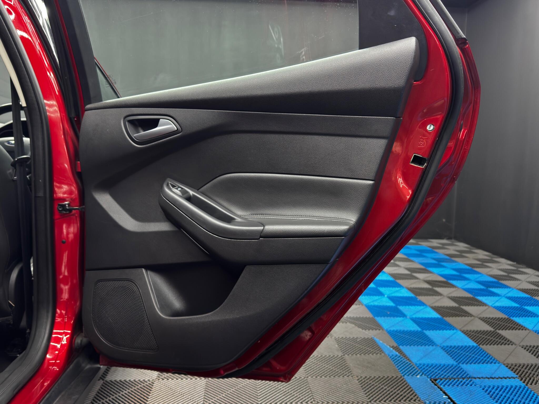 Ford Focus 2.0 TDCi Titanium X Euro 6 (s/s) 5dr 5dr Manual 2025