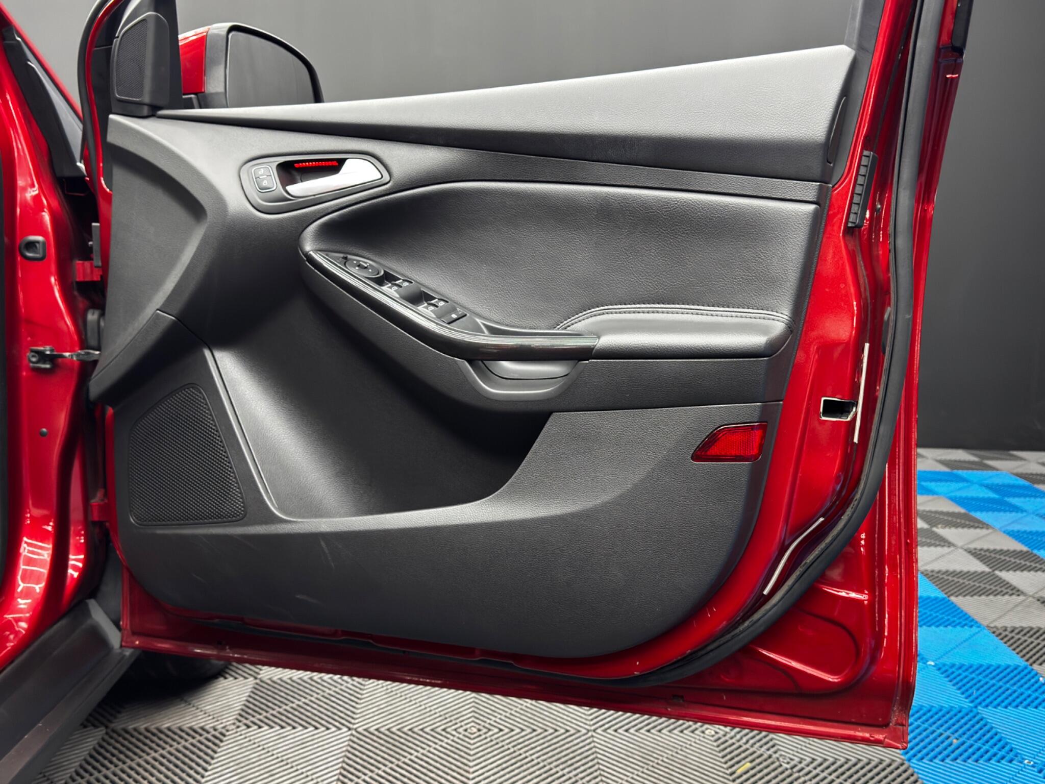 Ford Focus 2.0 TDCi Titanium X Euro 6 (s/s) 5dr 5dr Manual 2025