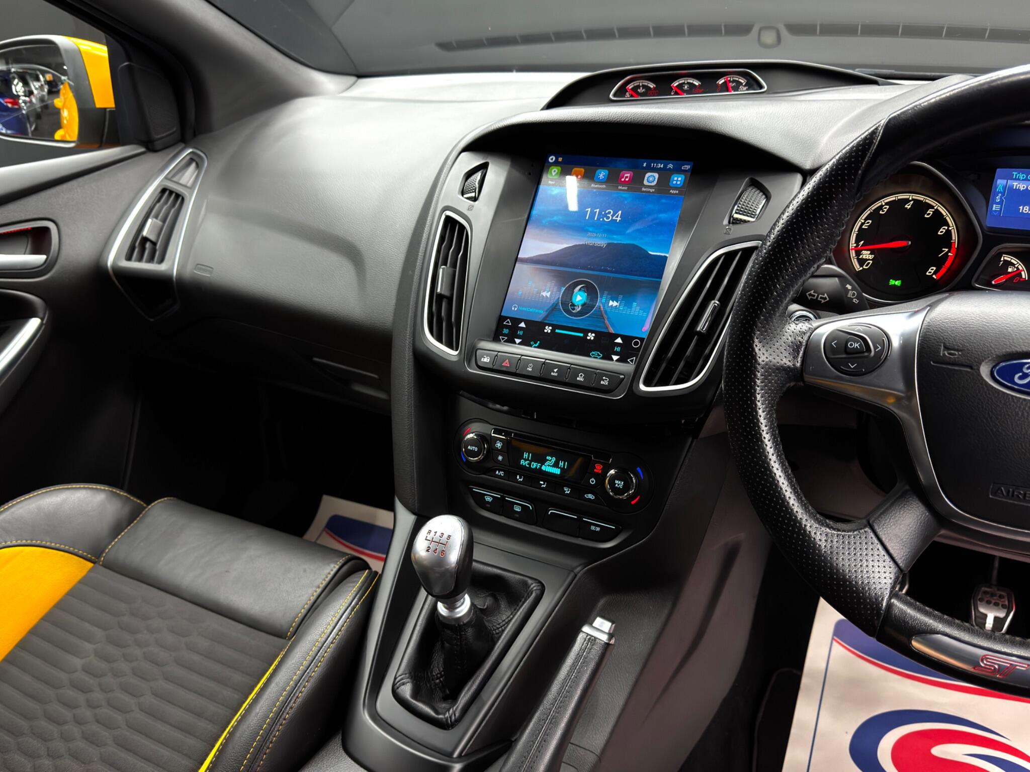 Ford Focus 2.0T EcoBoost ST-2 Euro 5 (s/s) 5dr 5dr Manual 2025