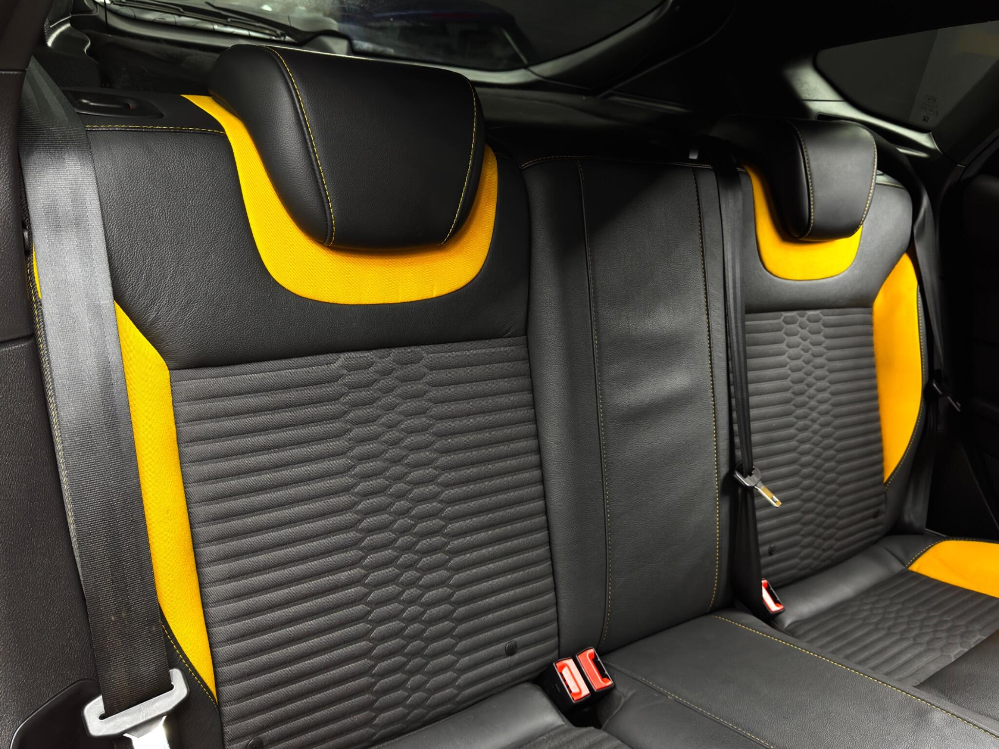 Ford Focus 2.0T EcoBoost ST-2 Euro 5 (s/s) 5dr 5dr Manual 2025