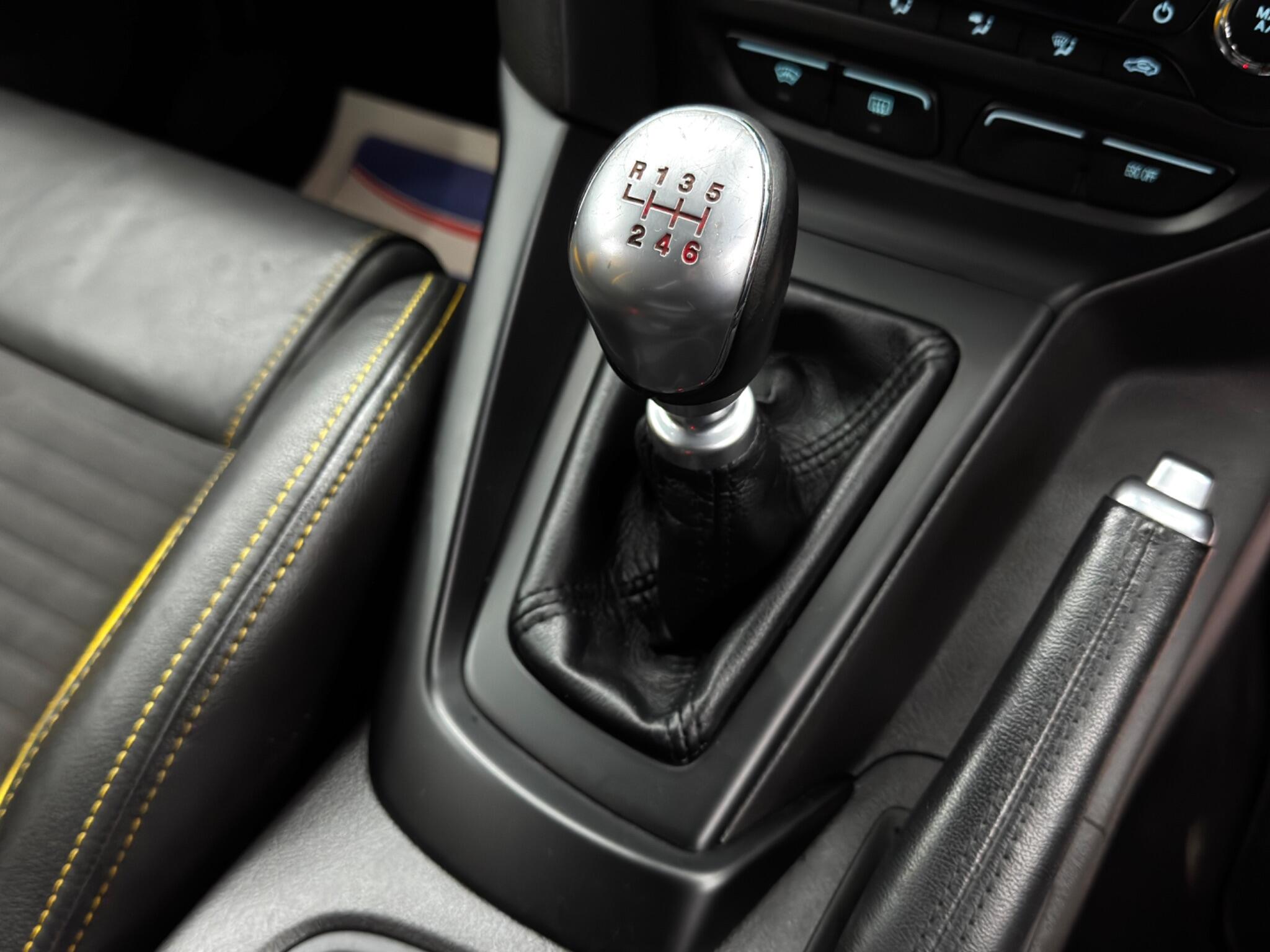 Ford Focus 2.0T EcoBoost ST-2 Euro 5 (s/s) 5dr 5dr Manual 2025