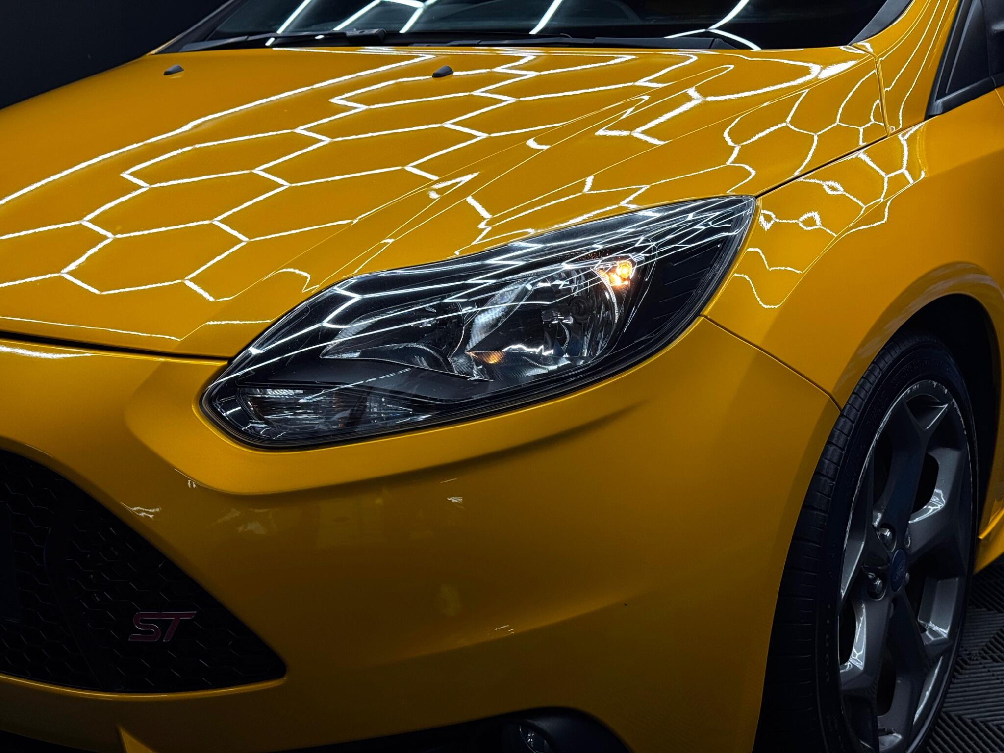 Ford Focus 2.0T EcoBoost ST-2 Euro 5 (s/s) 5dr 5dr Manual 2025