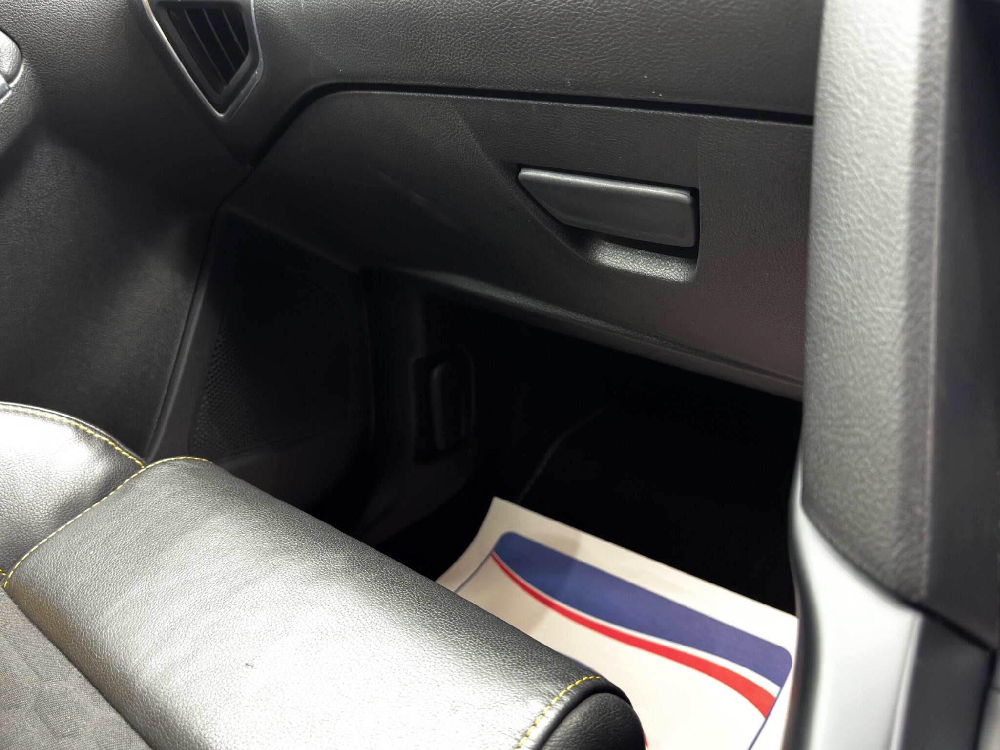 Ford Focus 2.0T EcoBoost ST-2 Euro 5 (s/s) 5dr 5dr Manual 2025