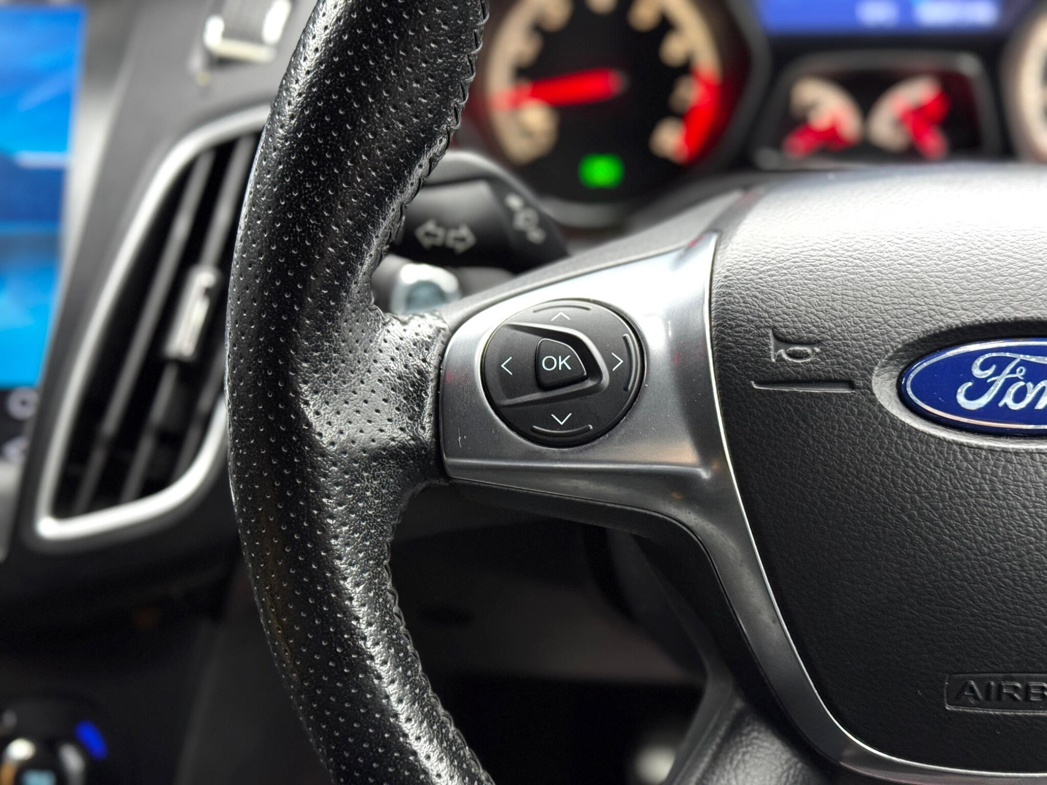 Ford Focus 2.0T EcoBoost ST-2 Euro 5 (s/s) 5dr 5dr Manual 2025