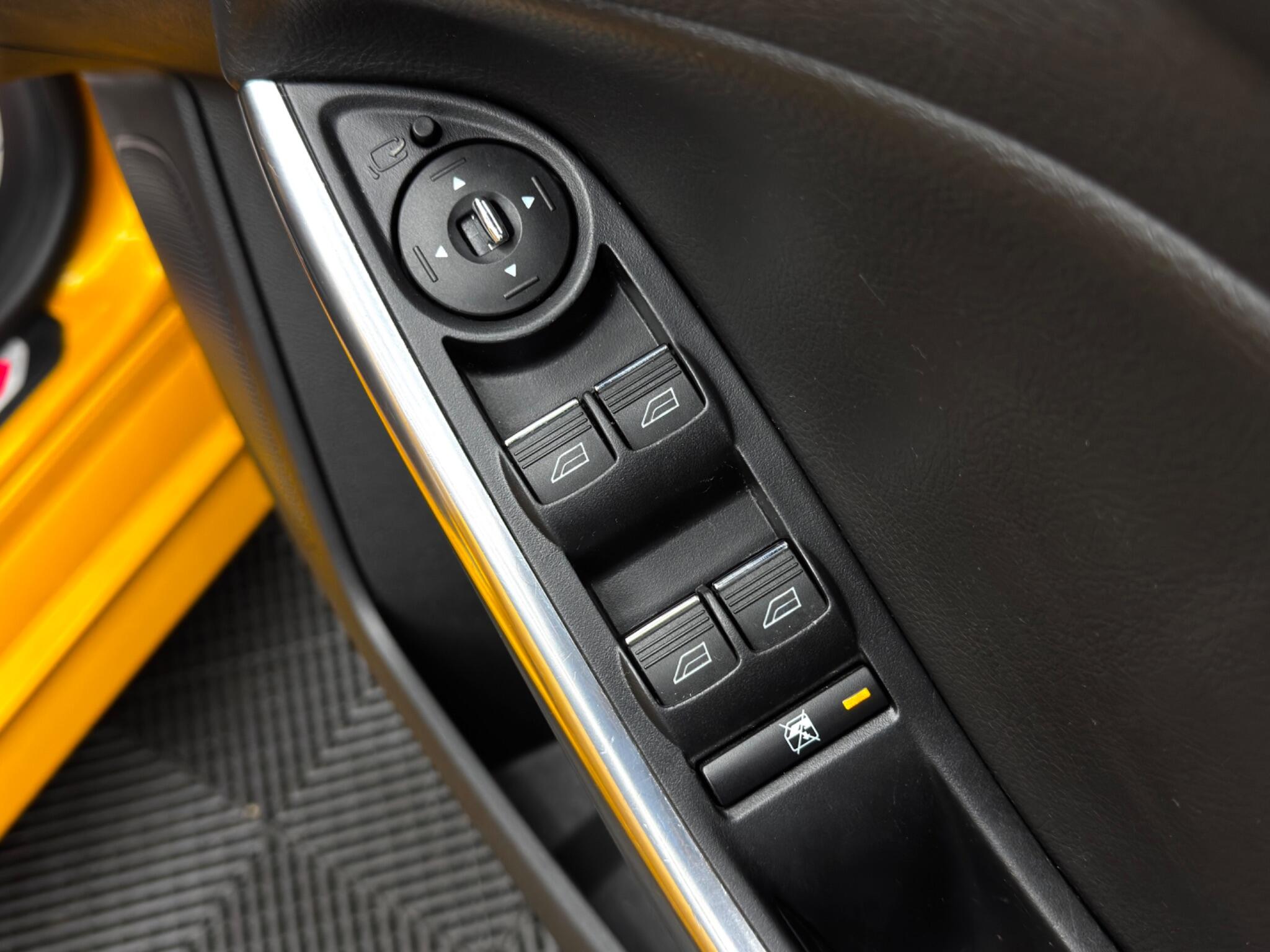 Ford Focus 2.0T EcoBoost ST-2 Euro 5 (s/s) 5dr 5dr Manual 2025