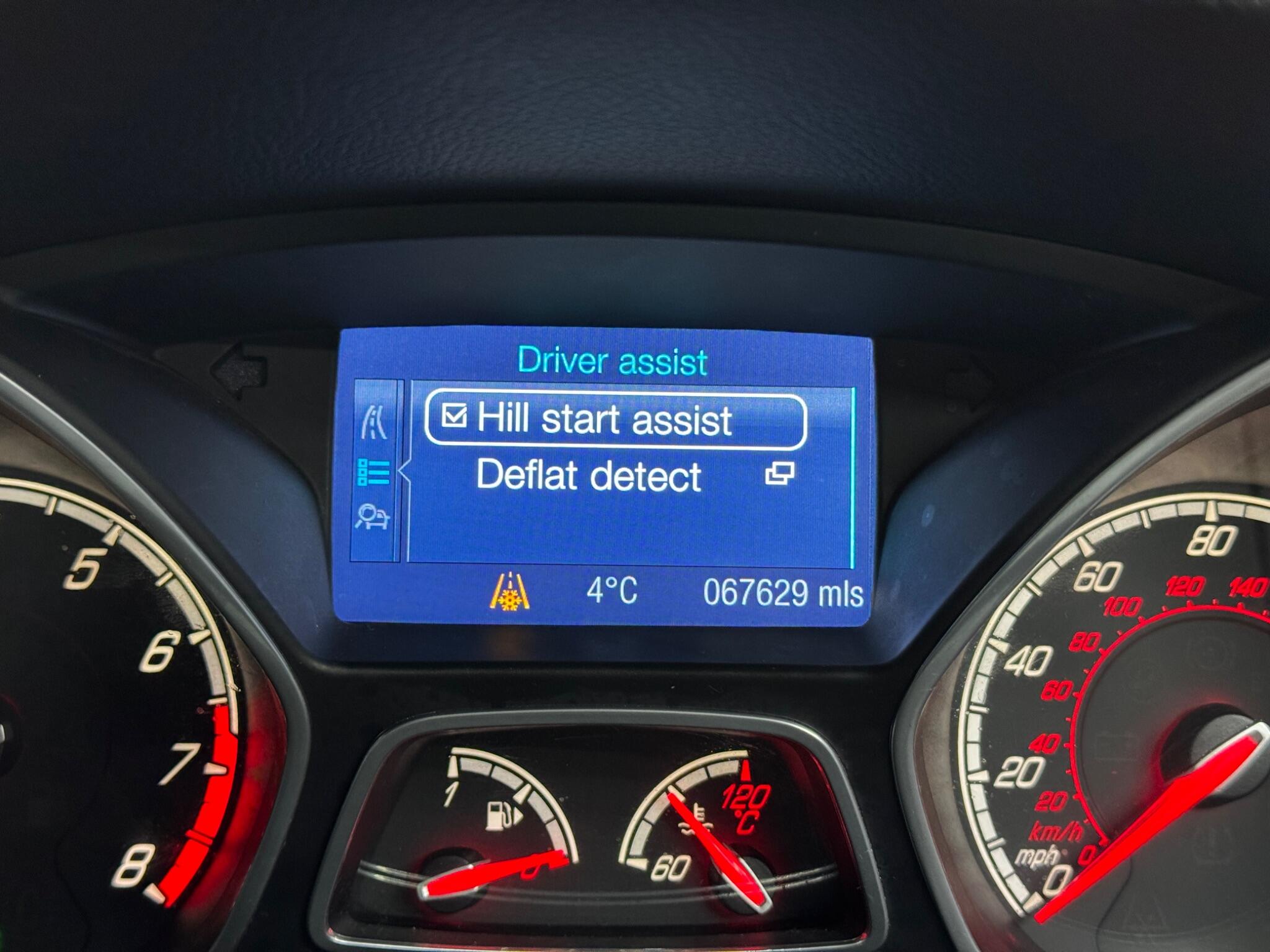 Ford Focus 2.0T EcoBoost ST-2 Euro 5 (s/s) 5dr 5dr Manual 2026