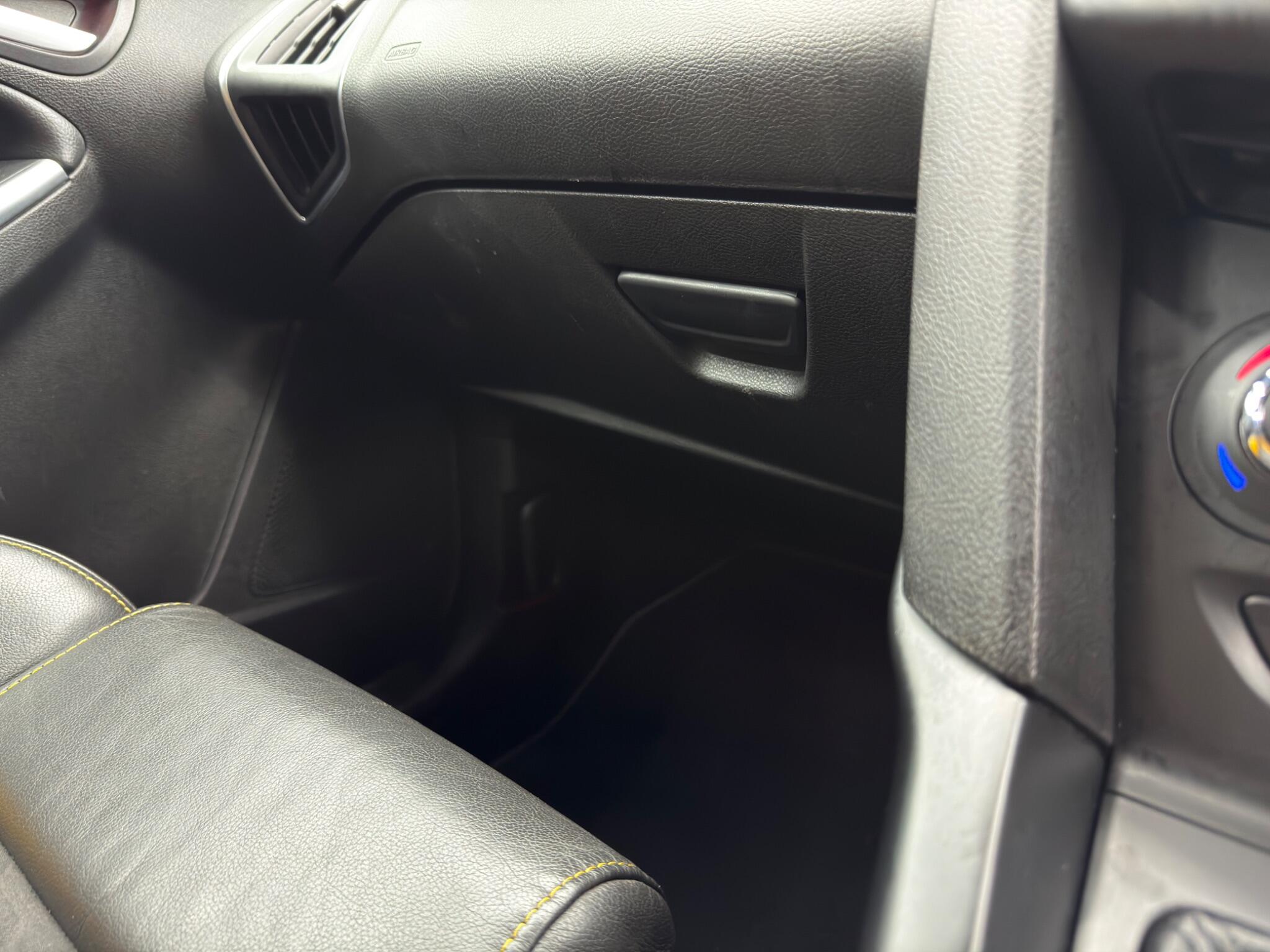 Ford Focus 2.0T EcoBoost ST-2 Euro 5 (s/s) 5dr 5dr Manual 2026