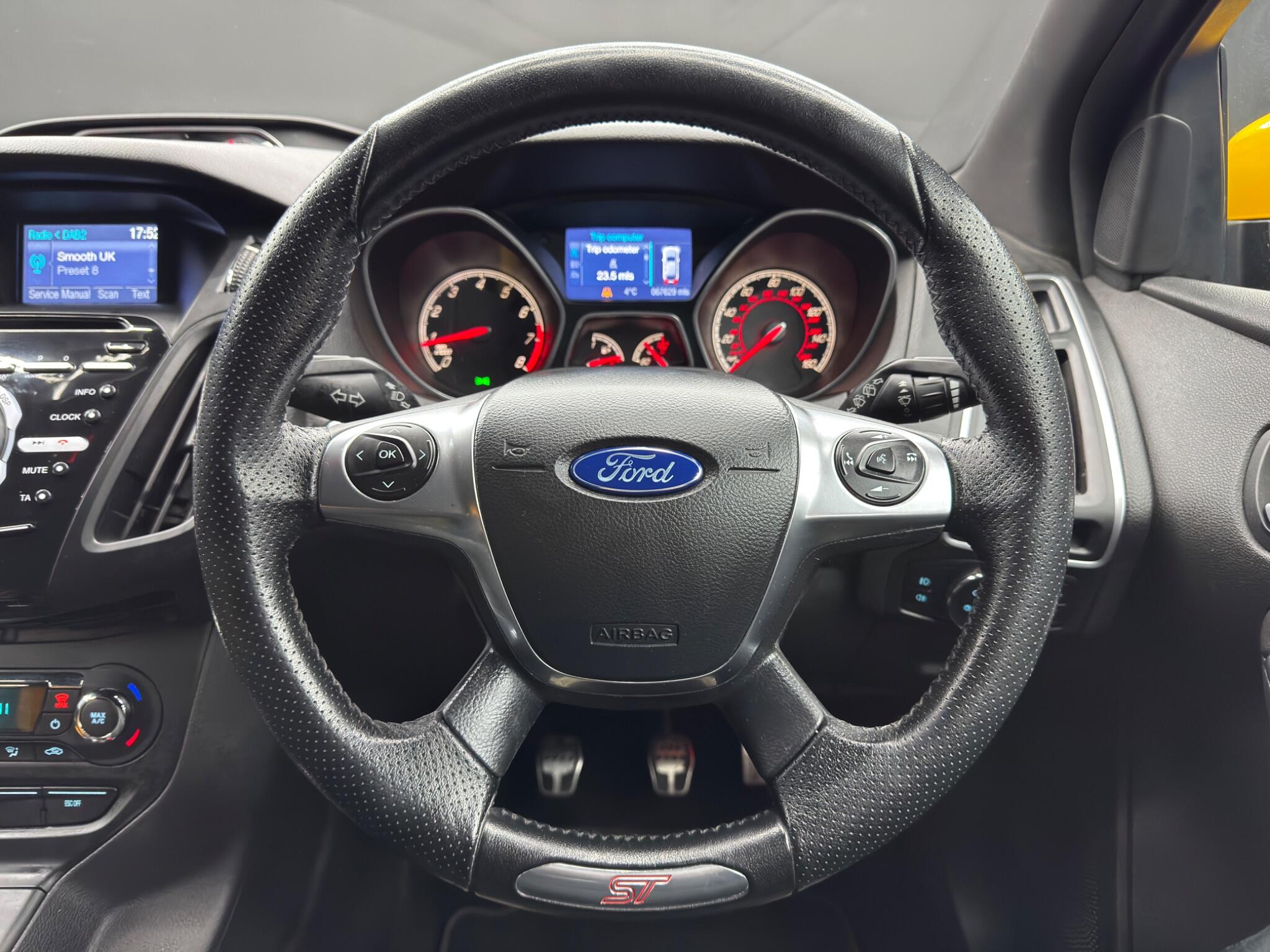 Ford Focus 2.0T EcoBoost ST-2 Euro 5 (s/s) 5dr 5dr Manual 2026