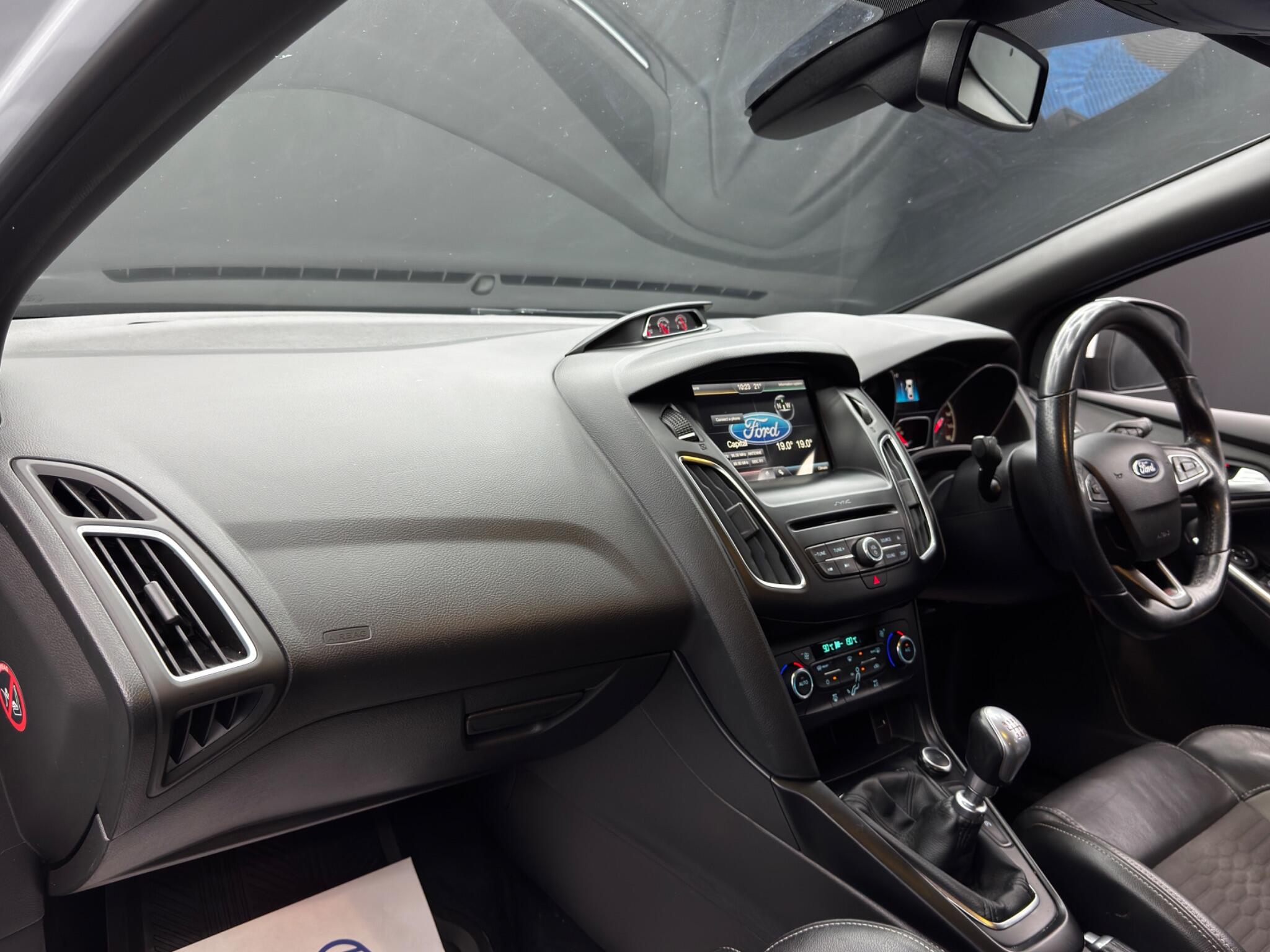Ford Focus 2.0T EcoBoost ST-2 Euro 6 (s/s) 5dr 5dr Manual 2026