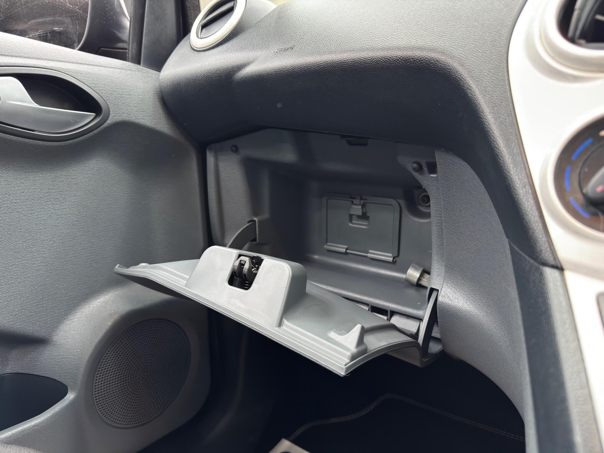 Ford Ka 1.2 Zetec Black Edition Euro 6 (s/s) 3dr 3dr Manual 2026