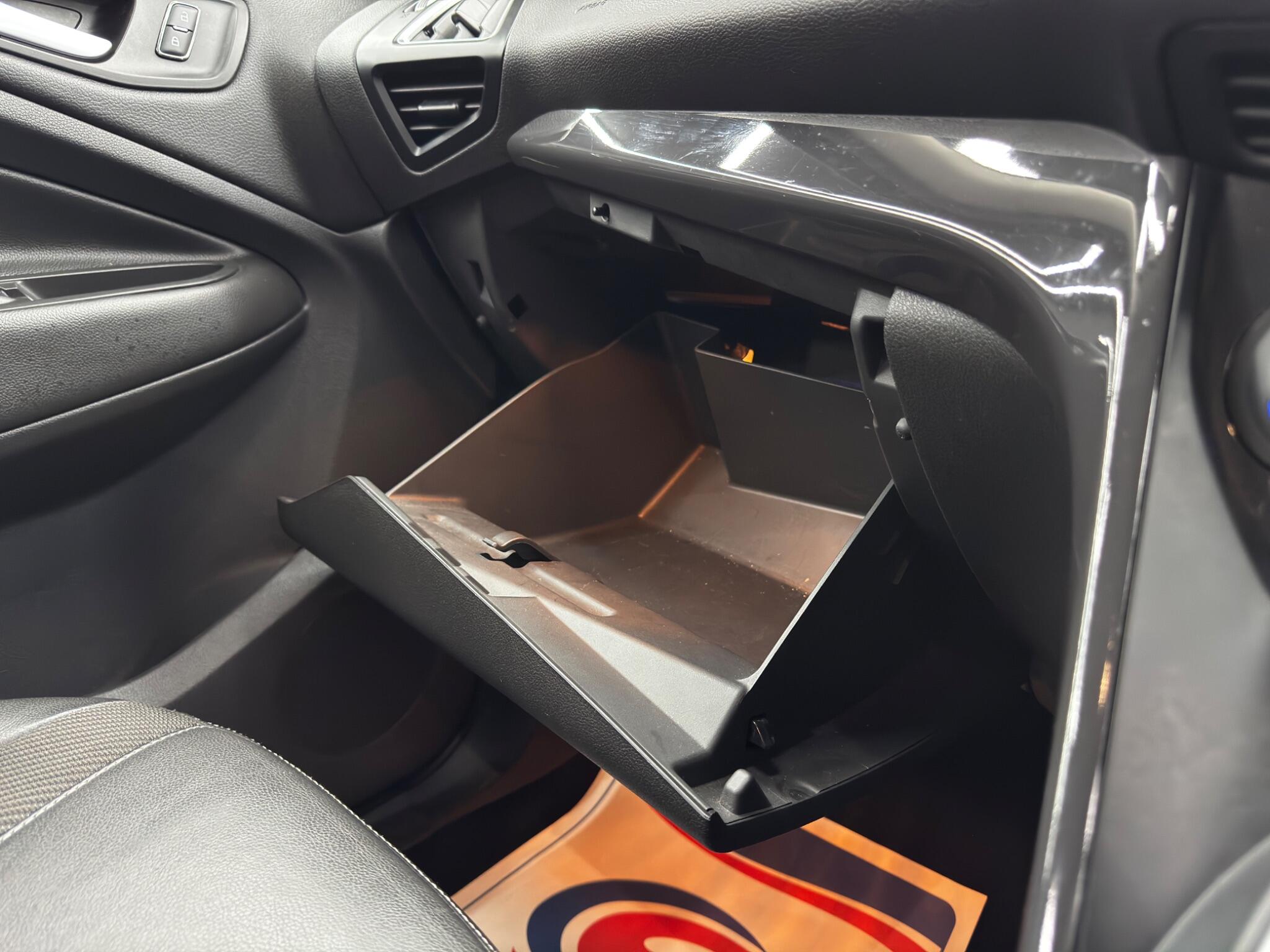 Ford Kuga 1.5T EcoBoost Titanium Sport 2WD Euro 6 (s/s) 5dr 5dr Manual 2026