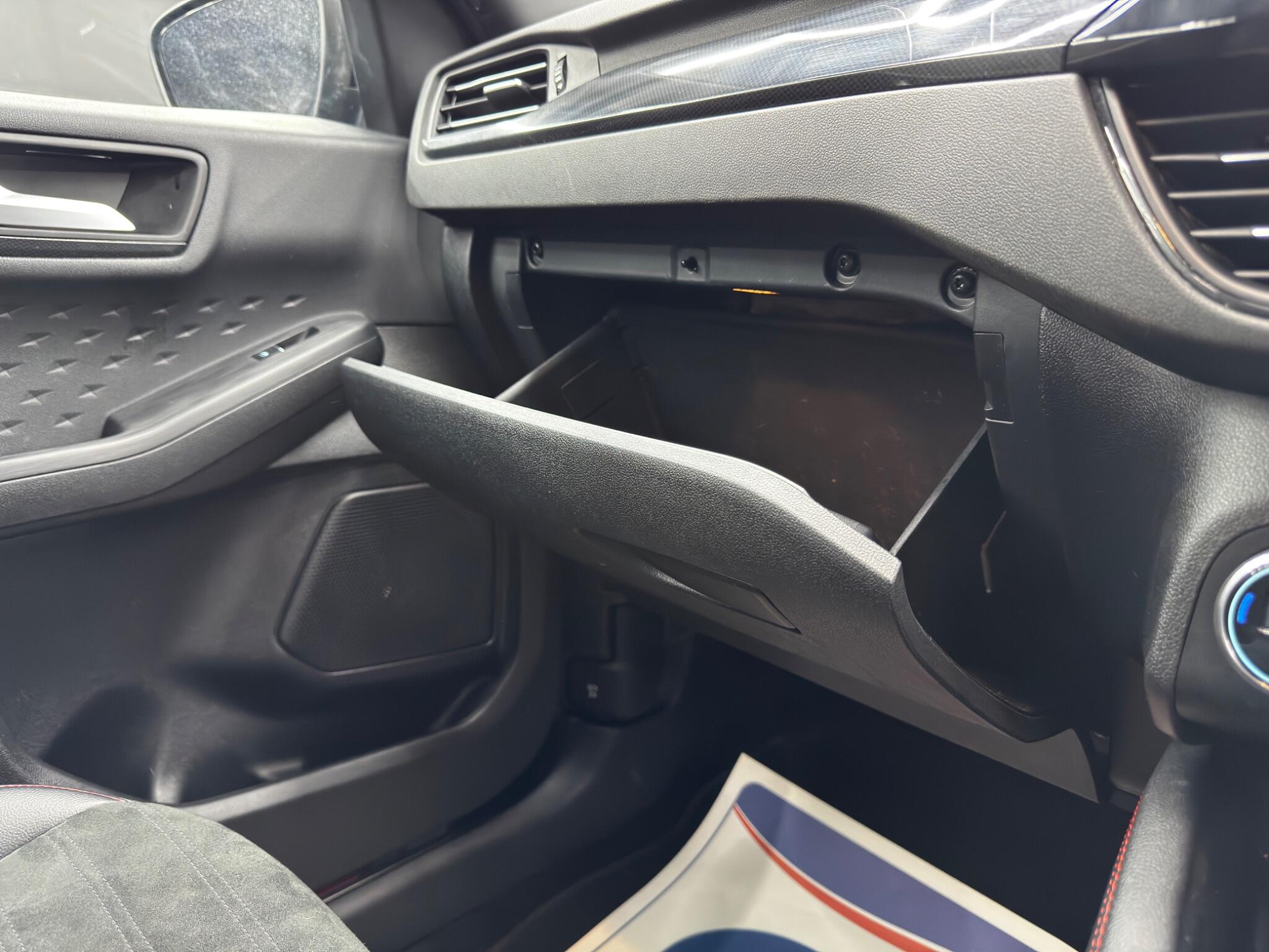 Ford Kuga 2.5 EcoBoost Duratec 14.4kWh ST-Line CVT Euro 6 (s/s) 5dr 5dr Automatic 2026