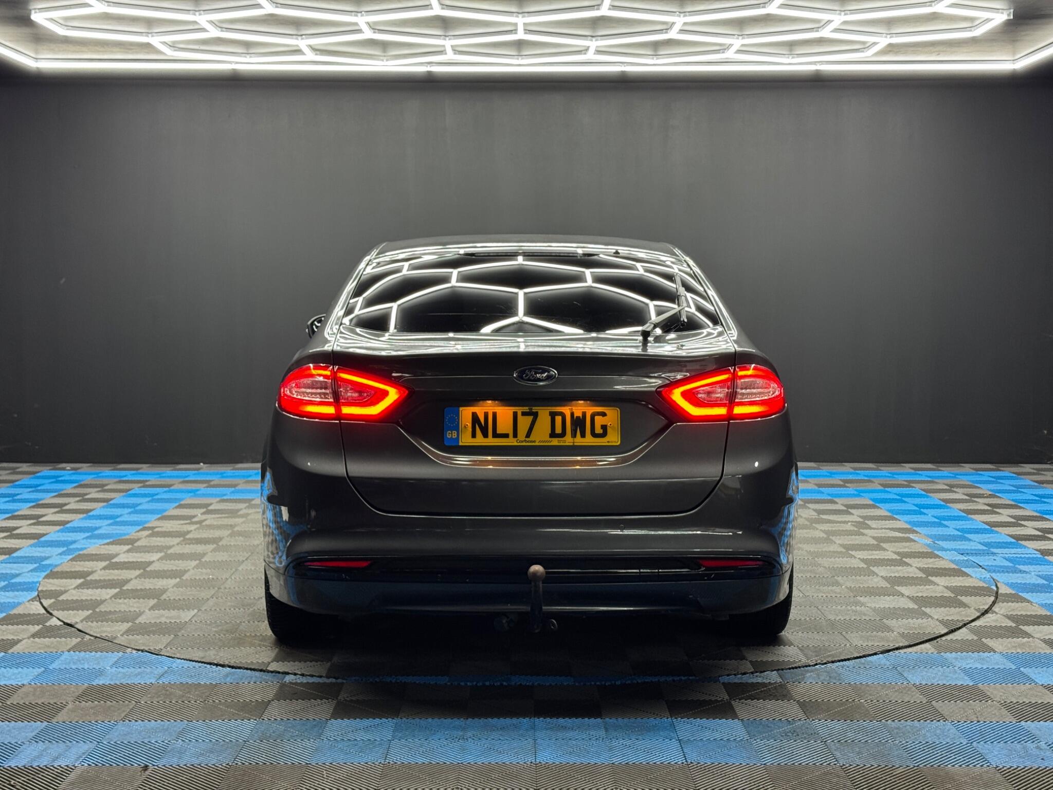 Ford Mondeo 2.0 TDCi Titanium Euro 6 (s/s) 5dr 5dr Manual 2026