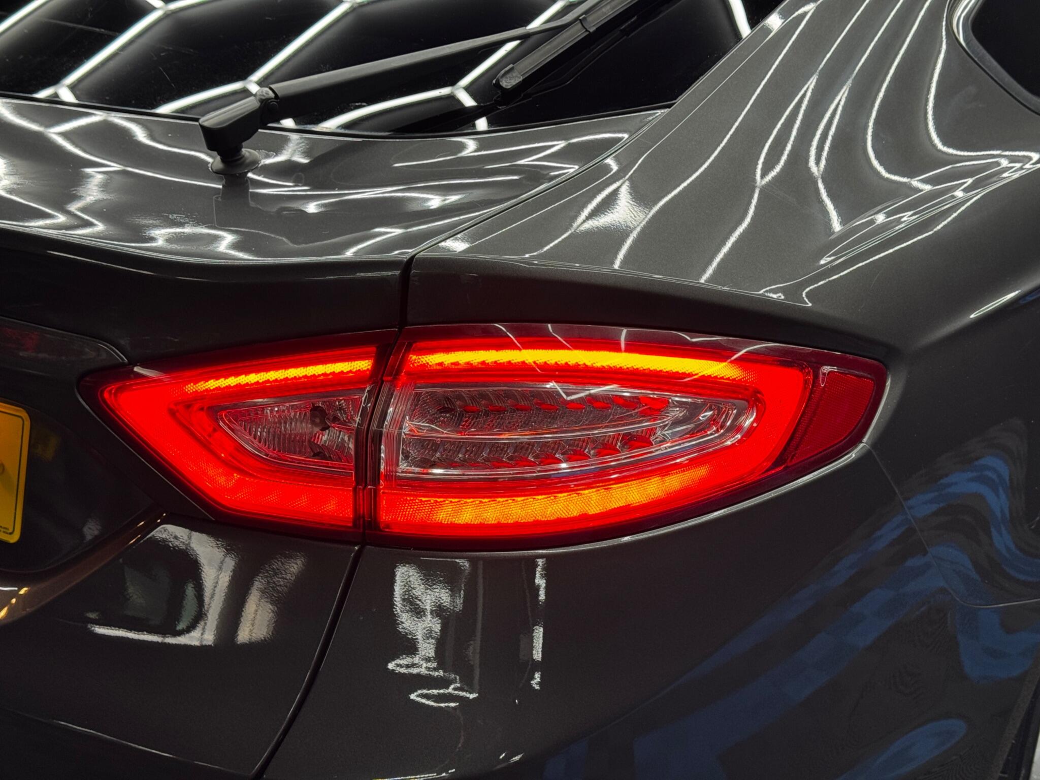 Ford Mondeo 2.0 TDCi Titanium Euro 6 (s/s) 5dr 5dr Manual 2026