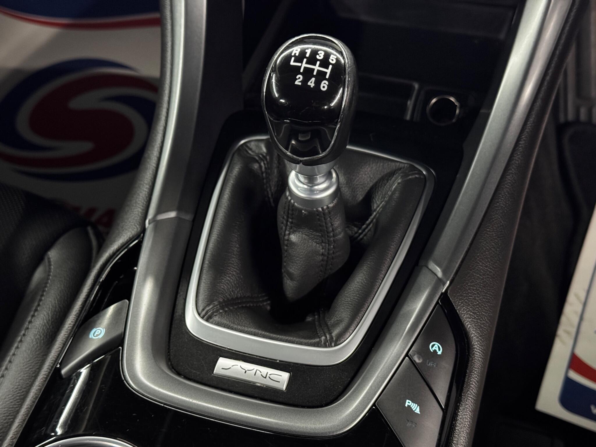 Ford Mondeo 2.0 TDCi Titanium Euro 6 (s/s) 5dr 5dr Manual 2026