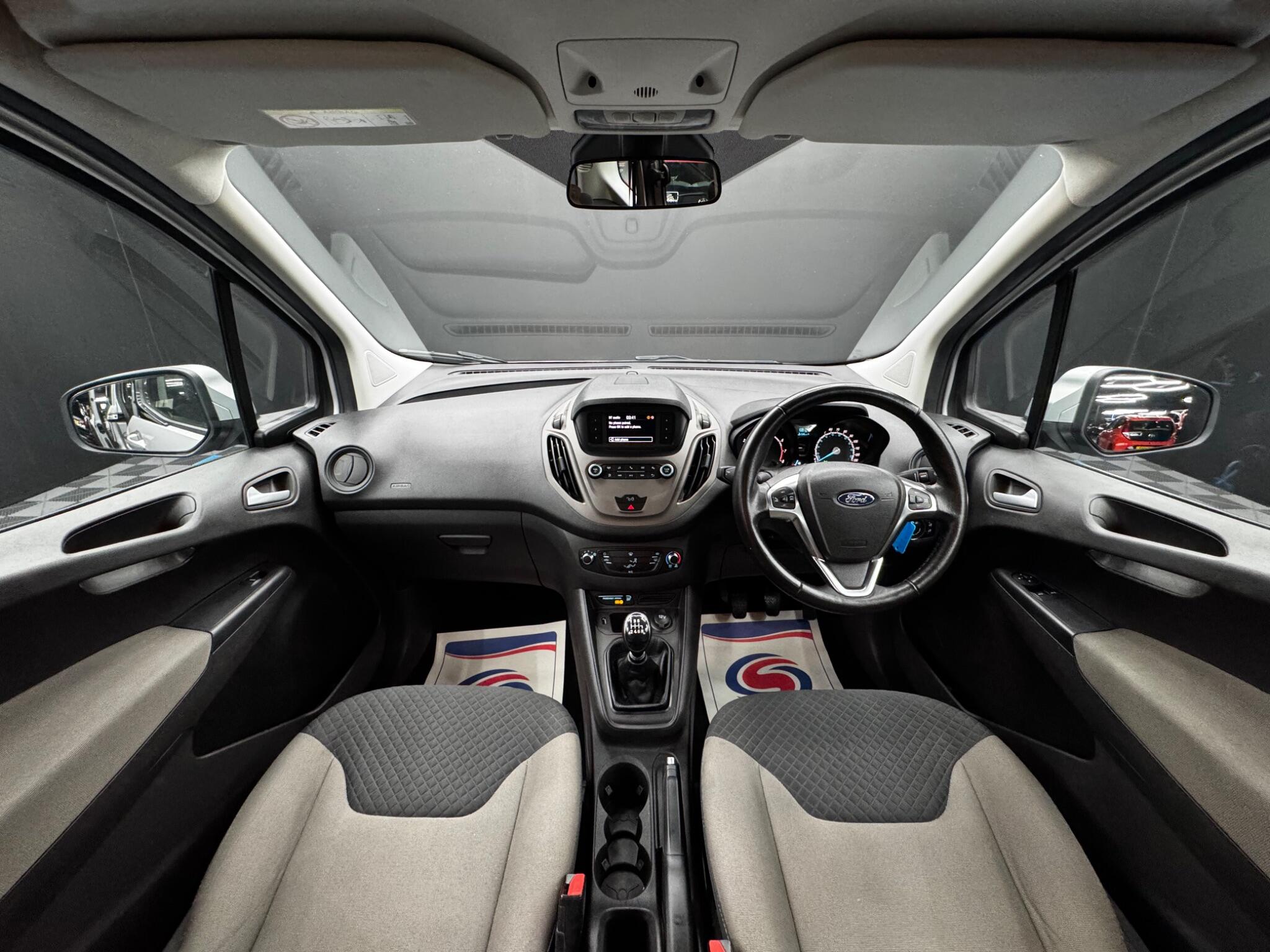 Ford Tourneo Courier 1.0 EcoBoost Zetec Euro 6 5dr 5dr Manual 2025