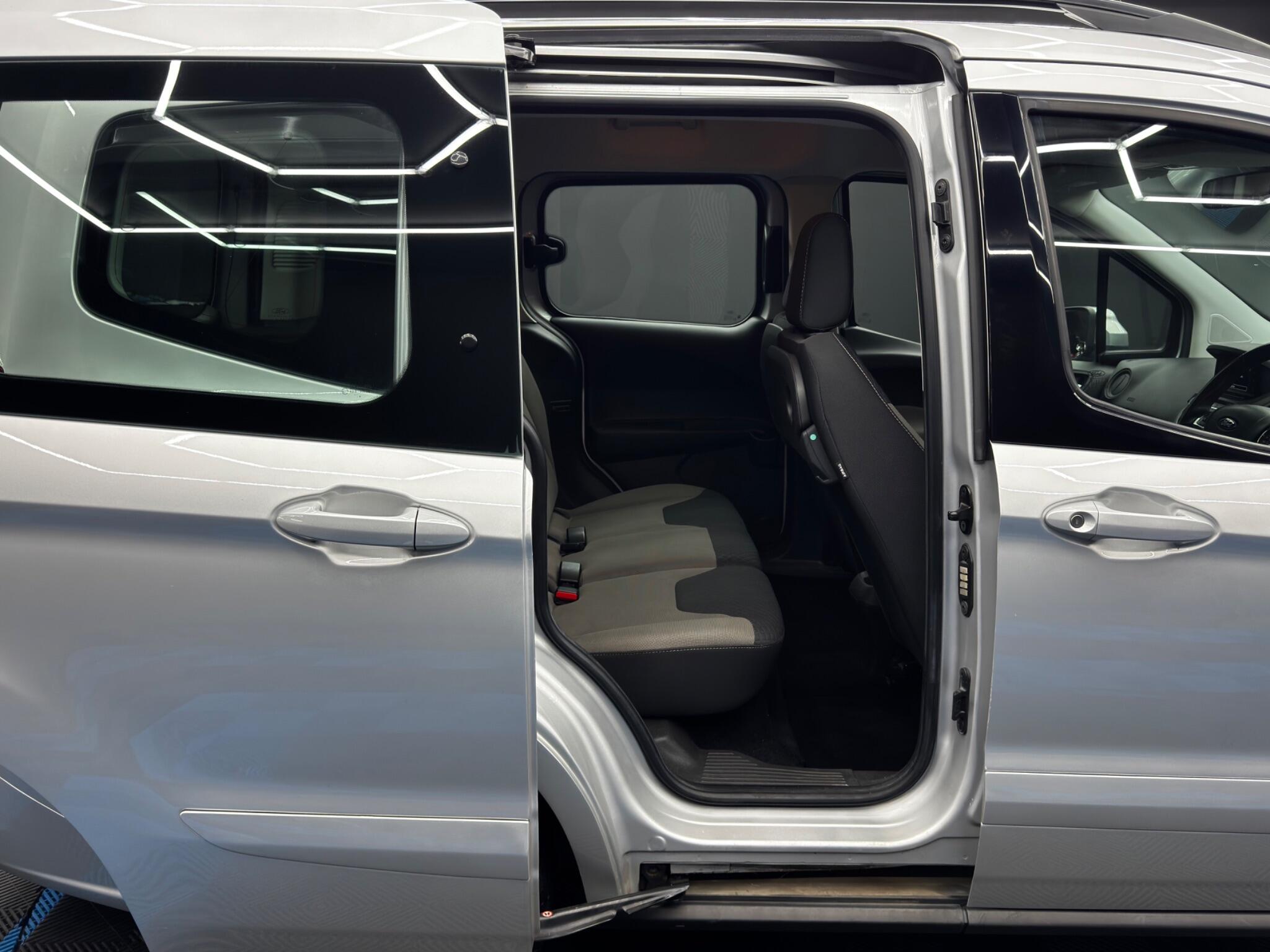 Ford Tourneo Courier 1.0 EcoBoost Zetec Euro 6 5dr 5dr Manual 2025