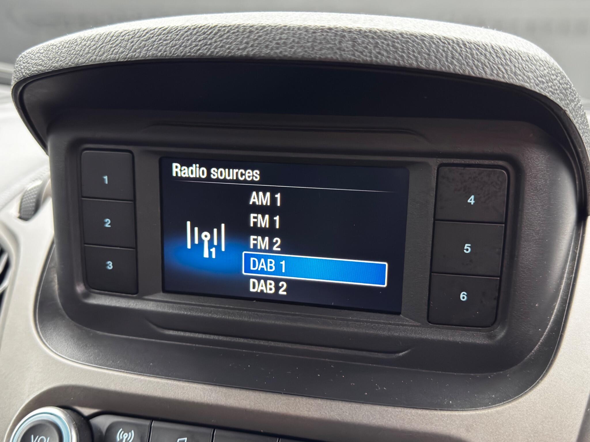 Ford Tourneo Courier 1.0 EcoBoost Zetec Euro 6 5dr 5dr Manual 2025