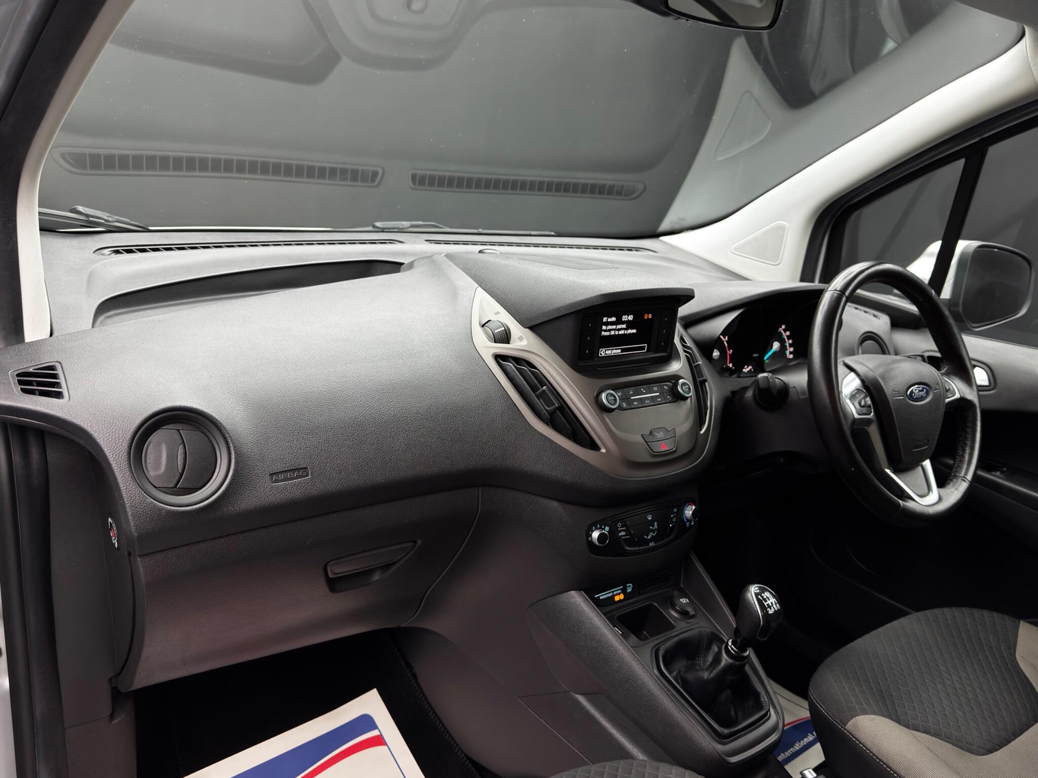 Ford Tourneo Courier 1.0 EcoBoost Zetec Euro 6 5dr 5dr Manual 2025