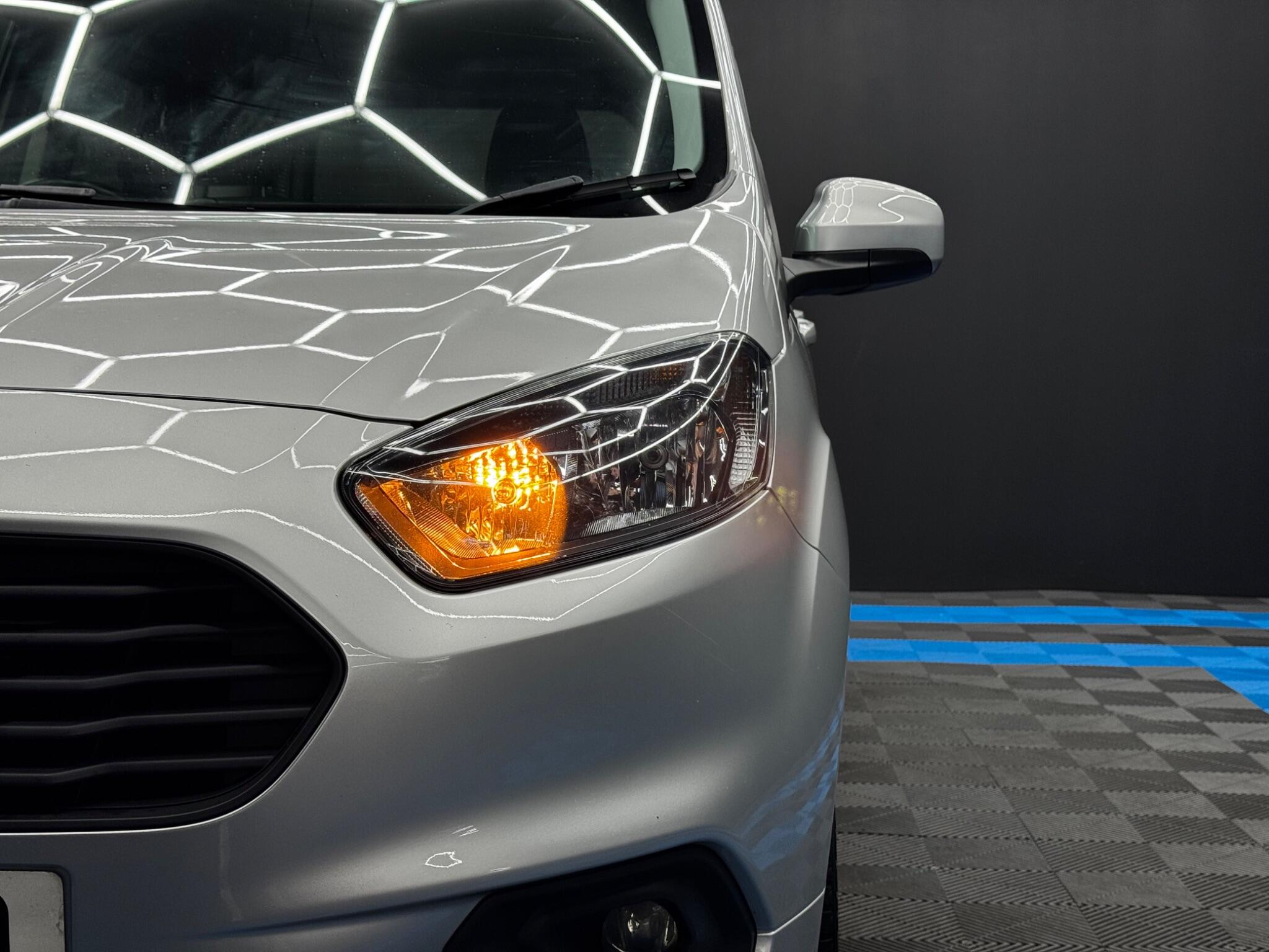 Ford Tourneo Courier 1.0 EcoBoost Zetec Euro 6 5dr 5dr Manual 2025