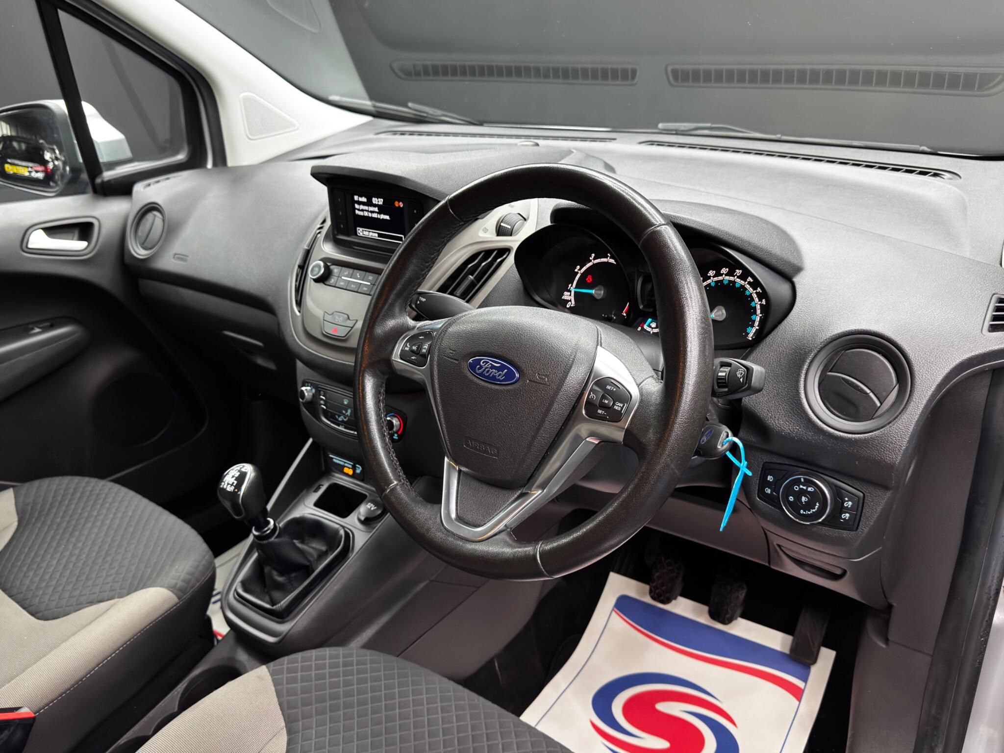 Ford Tourneo Courier 1.0 EcoBoost Zetec Euro 6 5dr 5dr Manual 2025