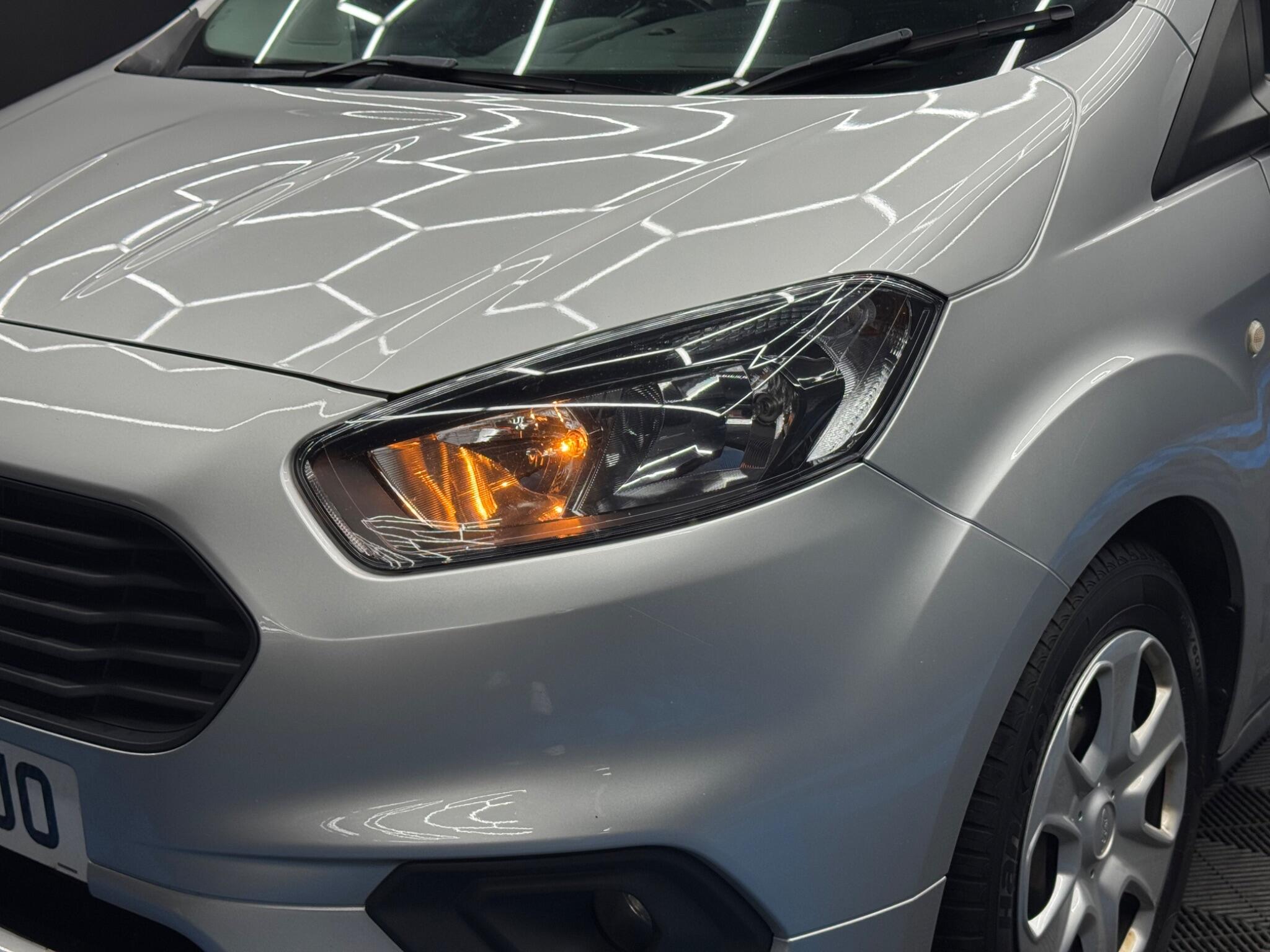 Ford Tourneo Courier 1.0 EcoBoost Zetec Euro 6 5dr 5dr Manual 2025