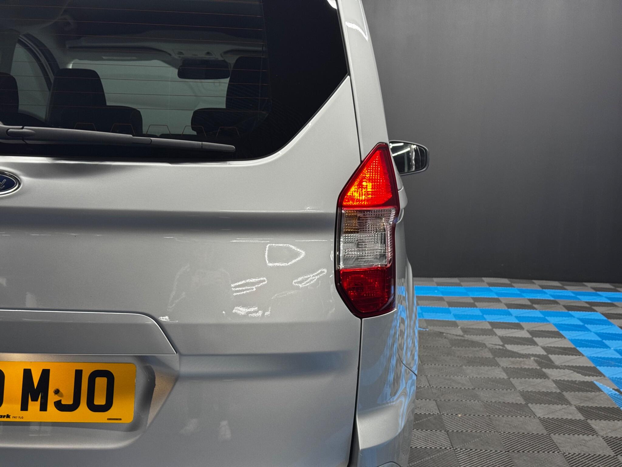 Ford Tourneo Courier 1.0 EcoBoost Zetec Euro 6 5dr 5dr Manual 2025