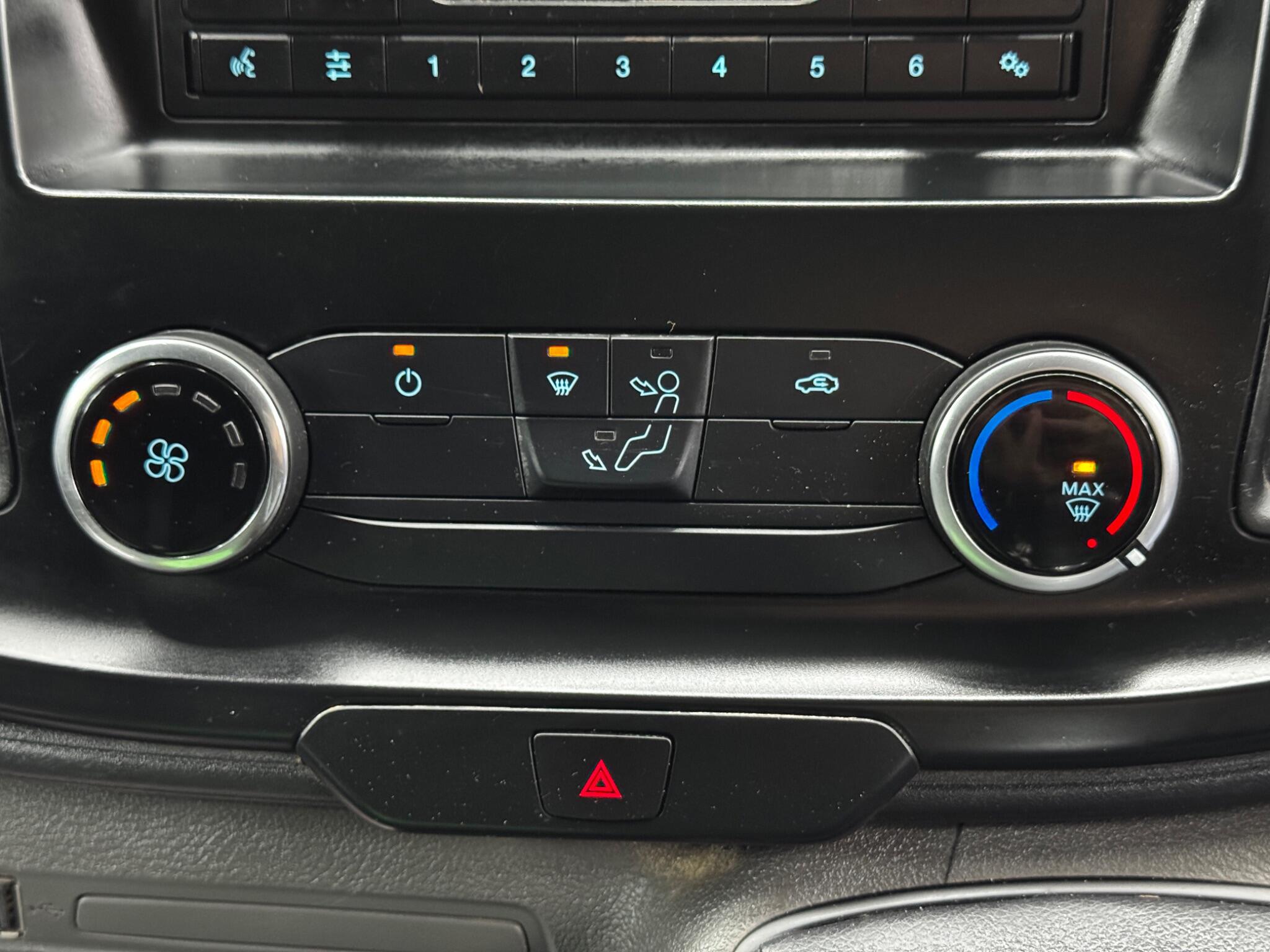 Ford Transit Custom 2.0 300 EcoBlue L2 H1 Euro 6 5dr 5dr Manual 2025