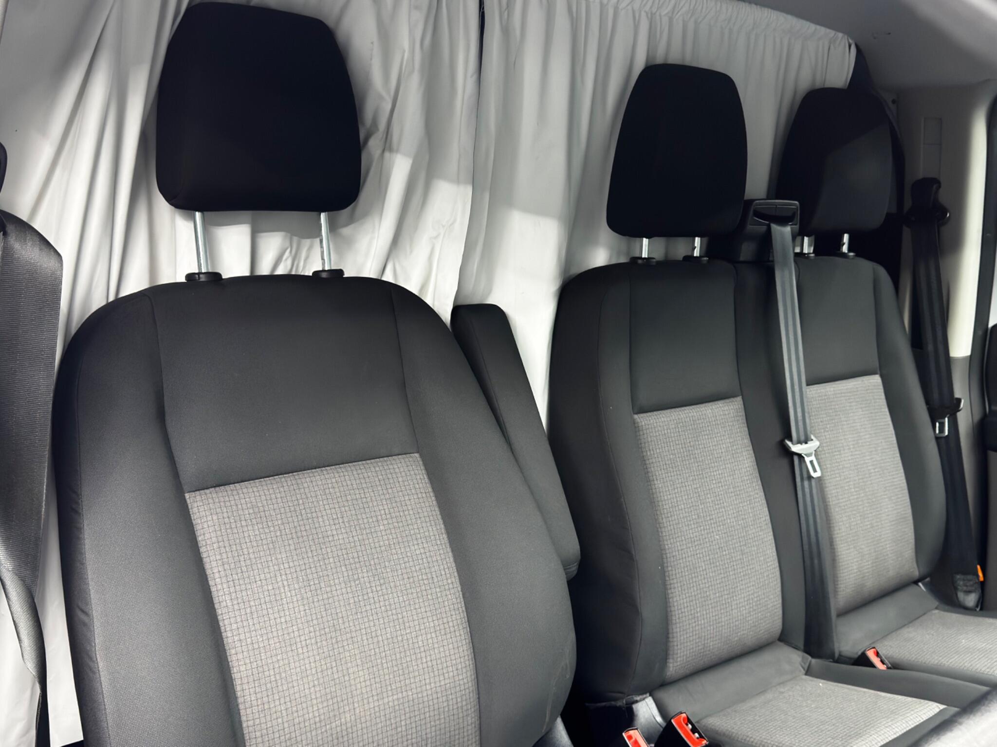 Ford Transit Custom 2.0 300 EcoBlue Leader L1 H1 Euro 6 (s/s) 5dr 5dr Manual 2025