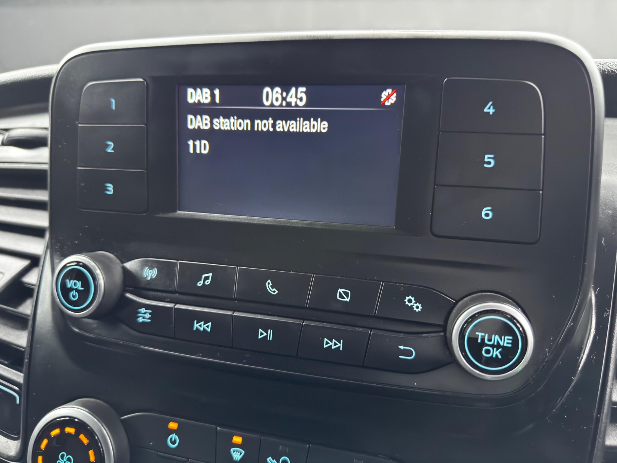 Ford Transit Custom 2.0 300 EcoBlue Leader L1 H1 Euro 6 (s/s) 5dr 5dr Manual 2025