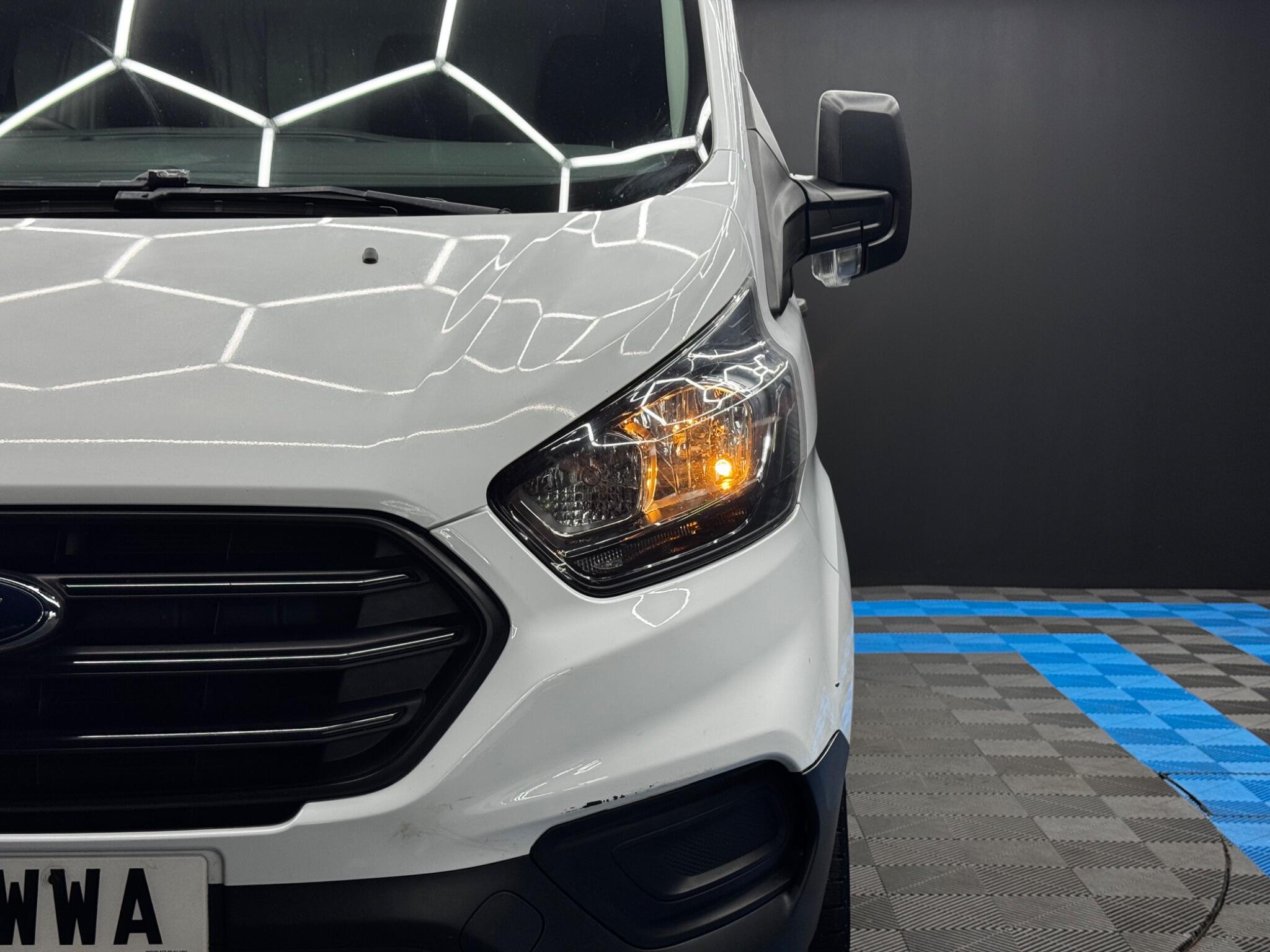 Ford Transit Custom 2.0 300 EcoBlue Leader L1 H1 Euro 6 (s/s) 5dr 5dr Manual 2025