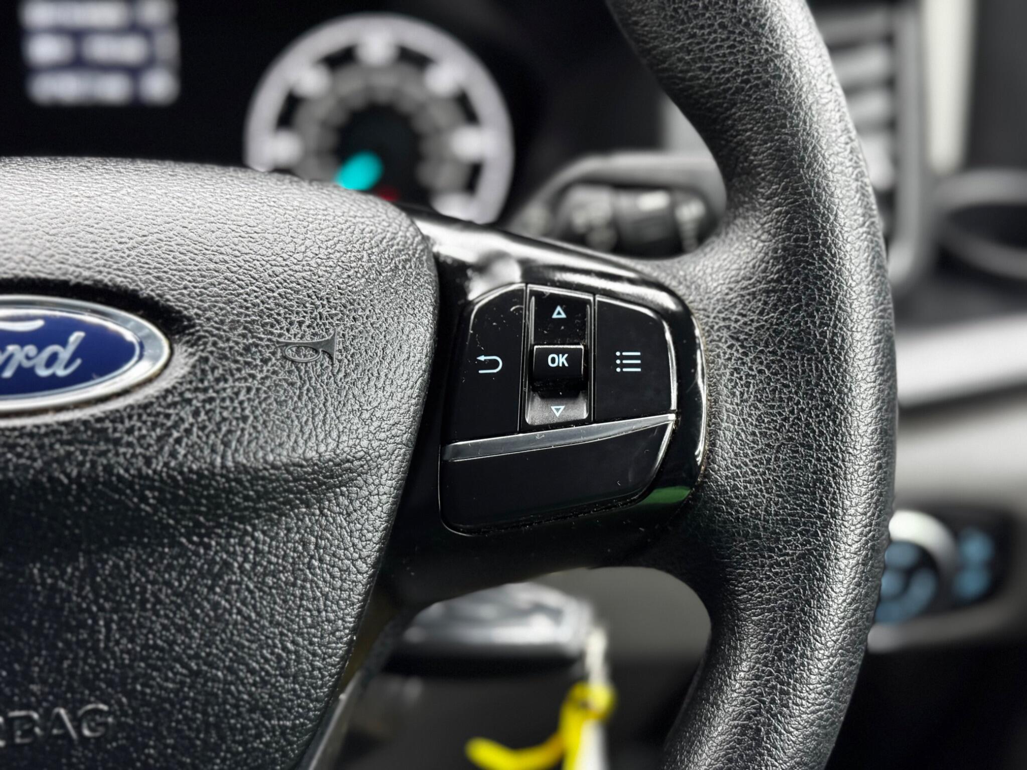 Ford Transit Custom 2.0 300 EcoBlue Leader L1 H1 Euro 6 (s/s) 5dr 5dr Manual 2025